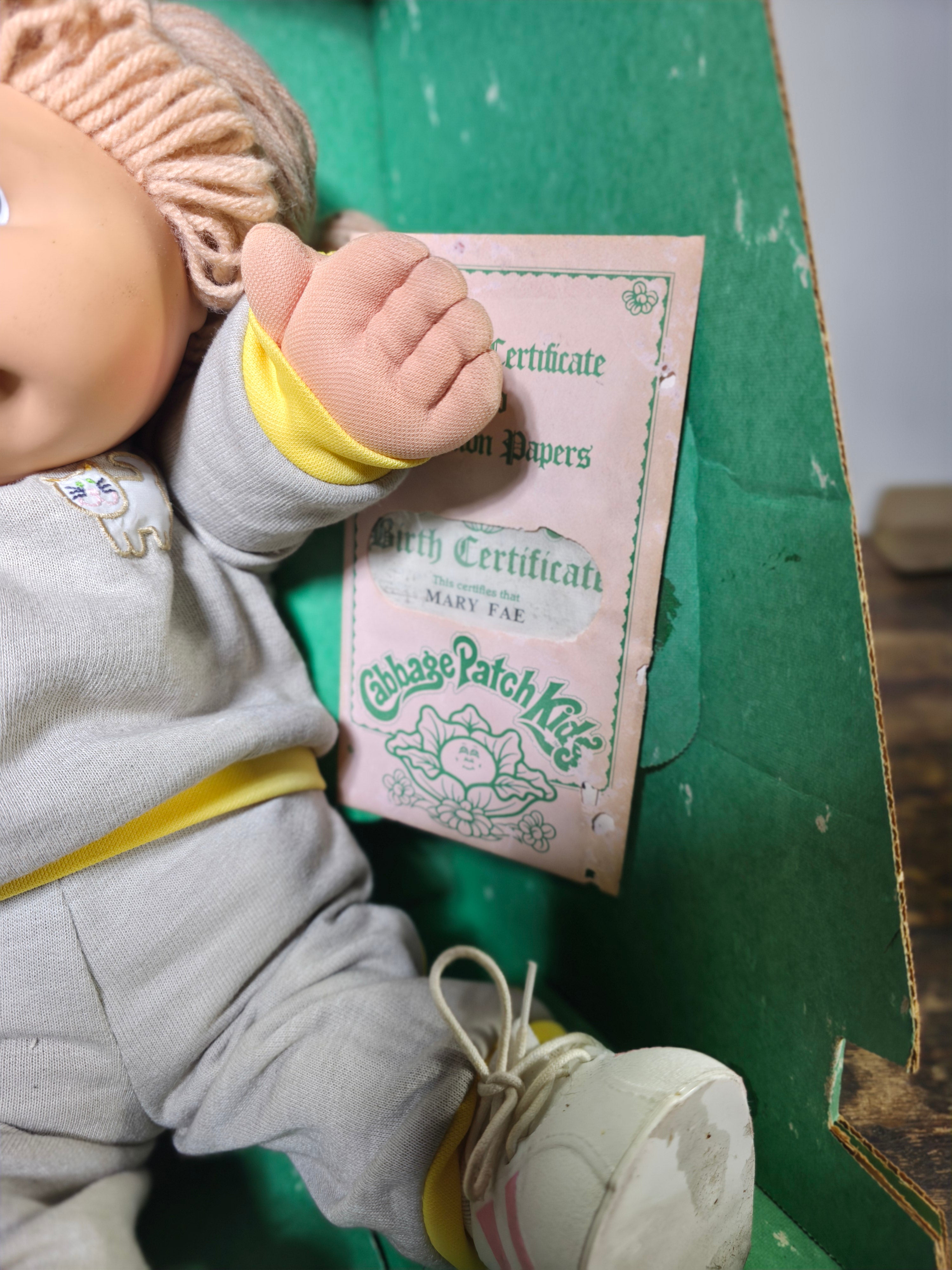 Vintage 1984 Cabbage Patch Kids Doll - MARY FAE in Original Box
