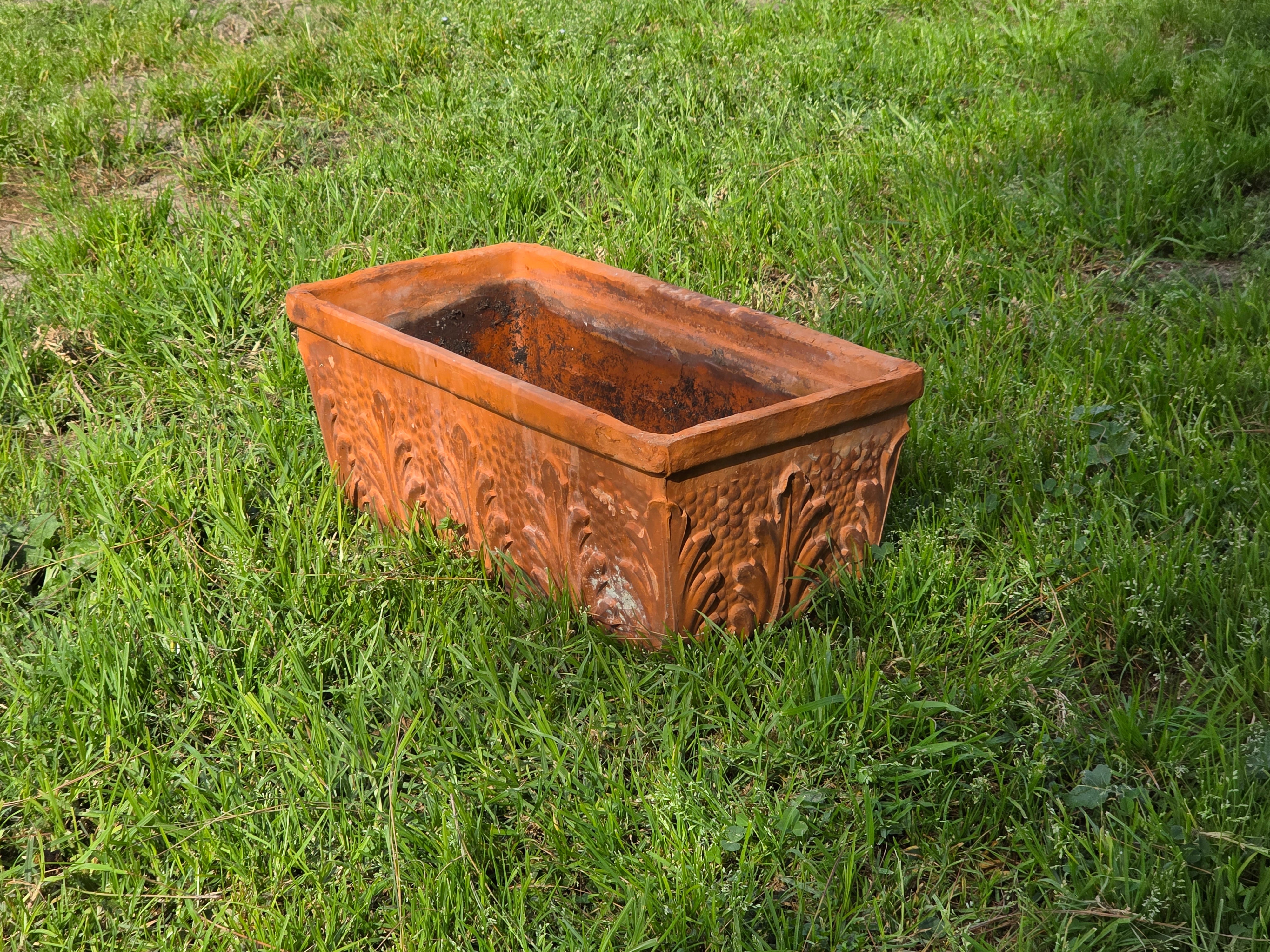 Large Vintage Italian-Style Acanthus Leaf Relief Terracotta Garden Planter 24.5"