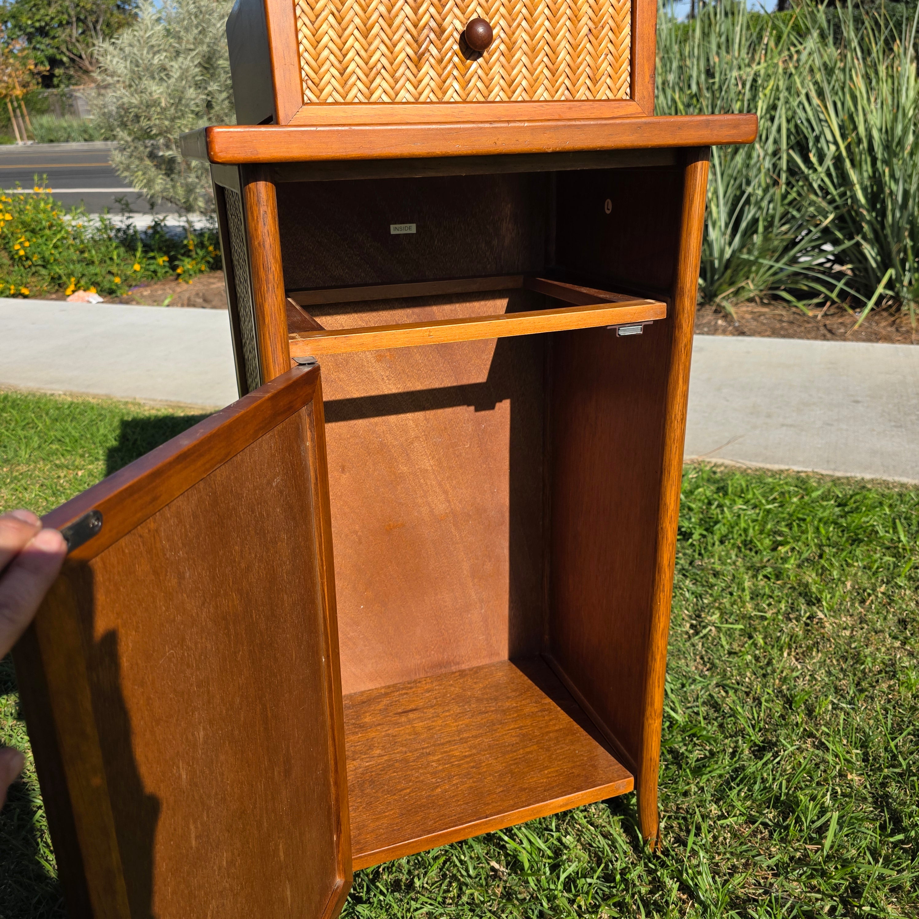 Vintage Wooden Single-Drawer Cabinet / Slim Accent Nightstand 32"H