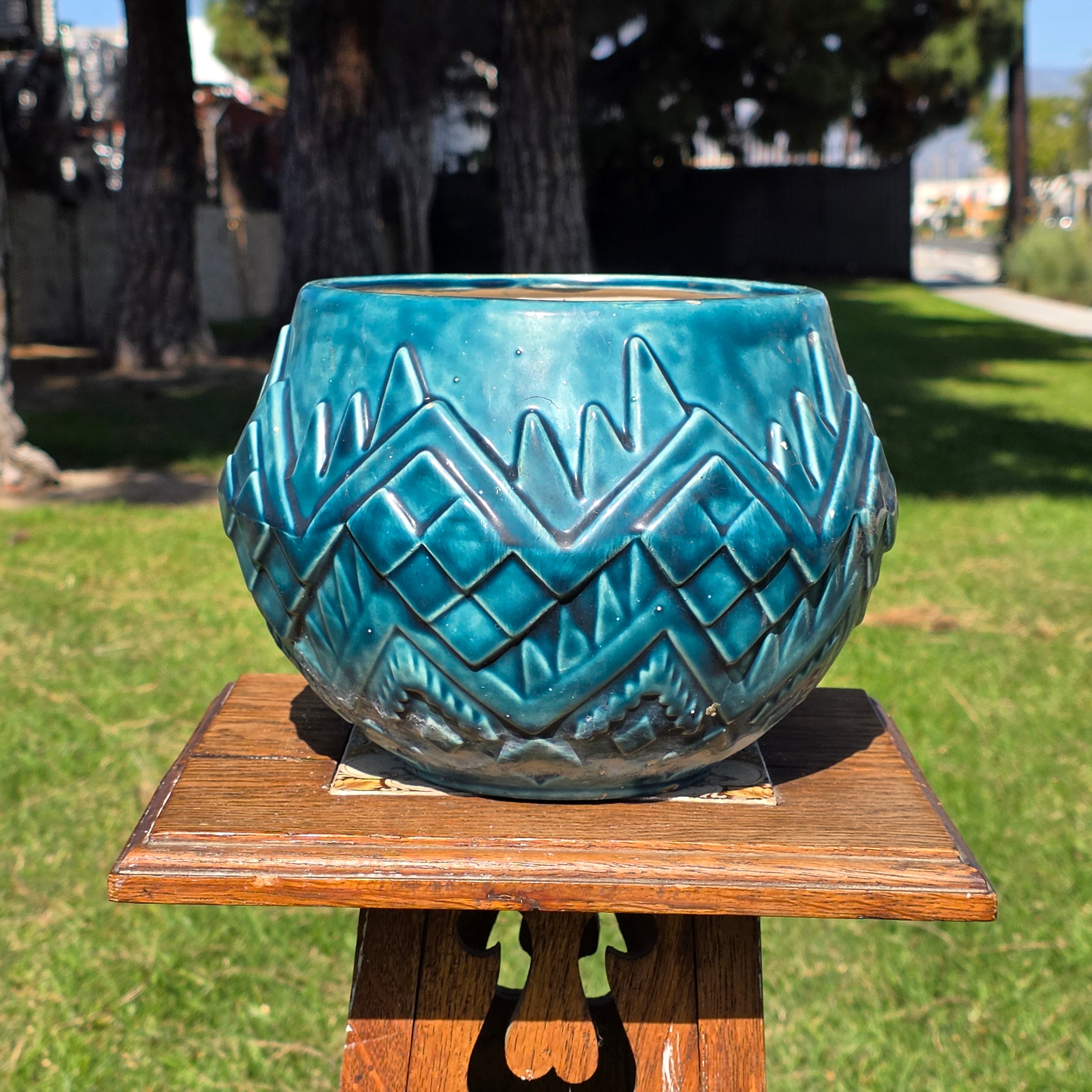 9" Atlantic Mold Style Southwestern Ceramic Planter - Vibrant Emerald Turquoise