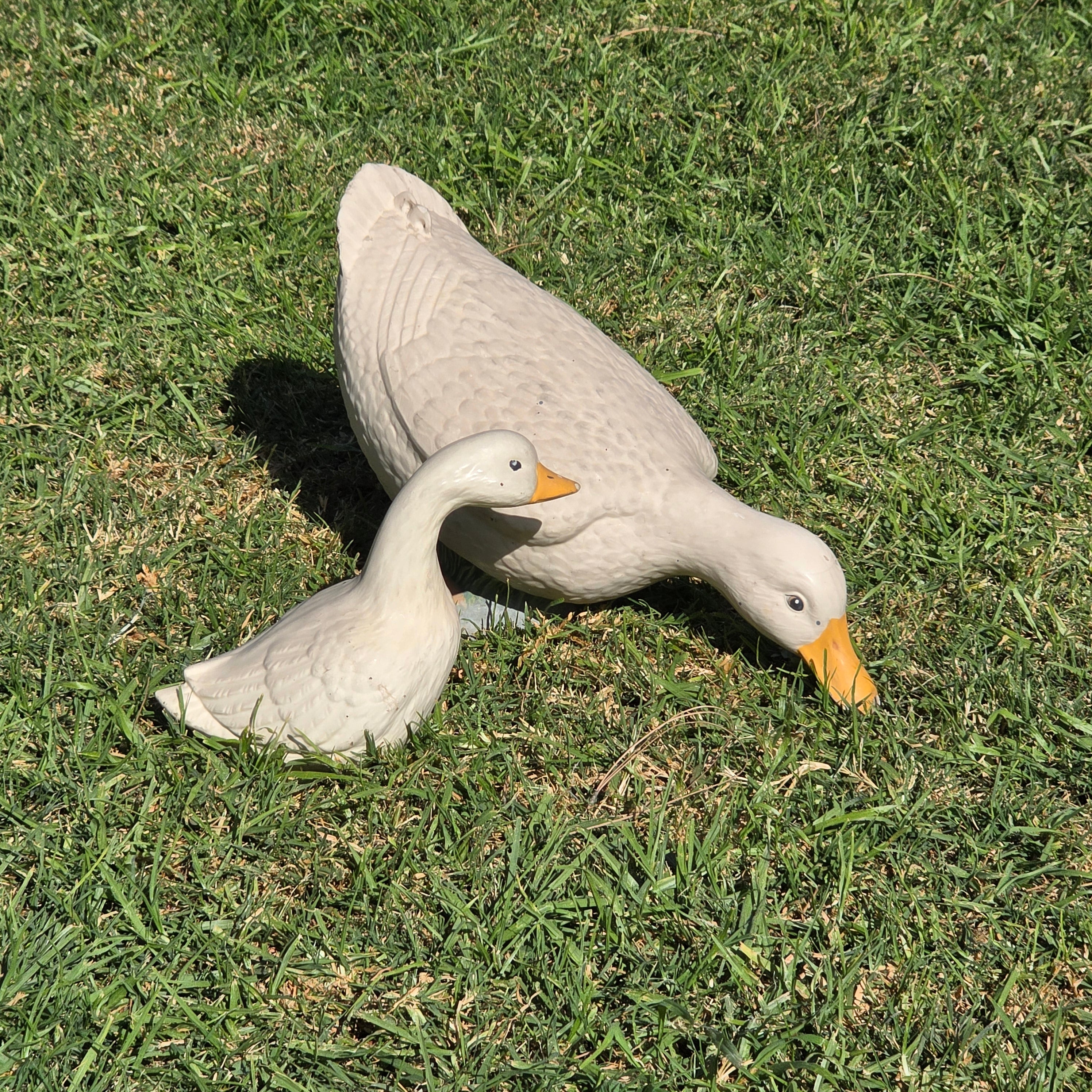 Vintage Style White Goose Garden Decor Figurines - Set of 2 (Early 2000s)