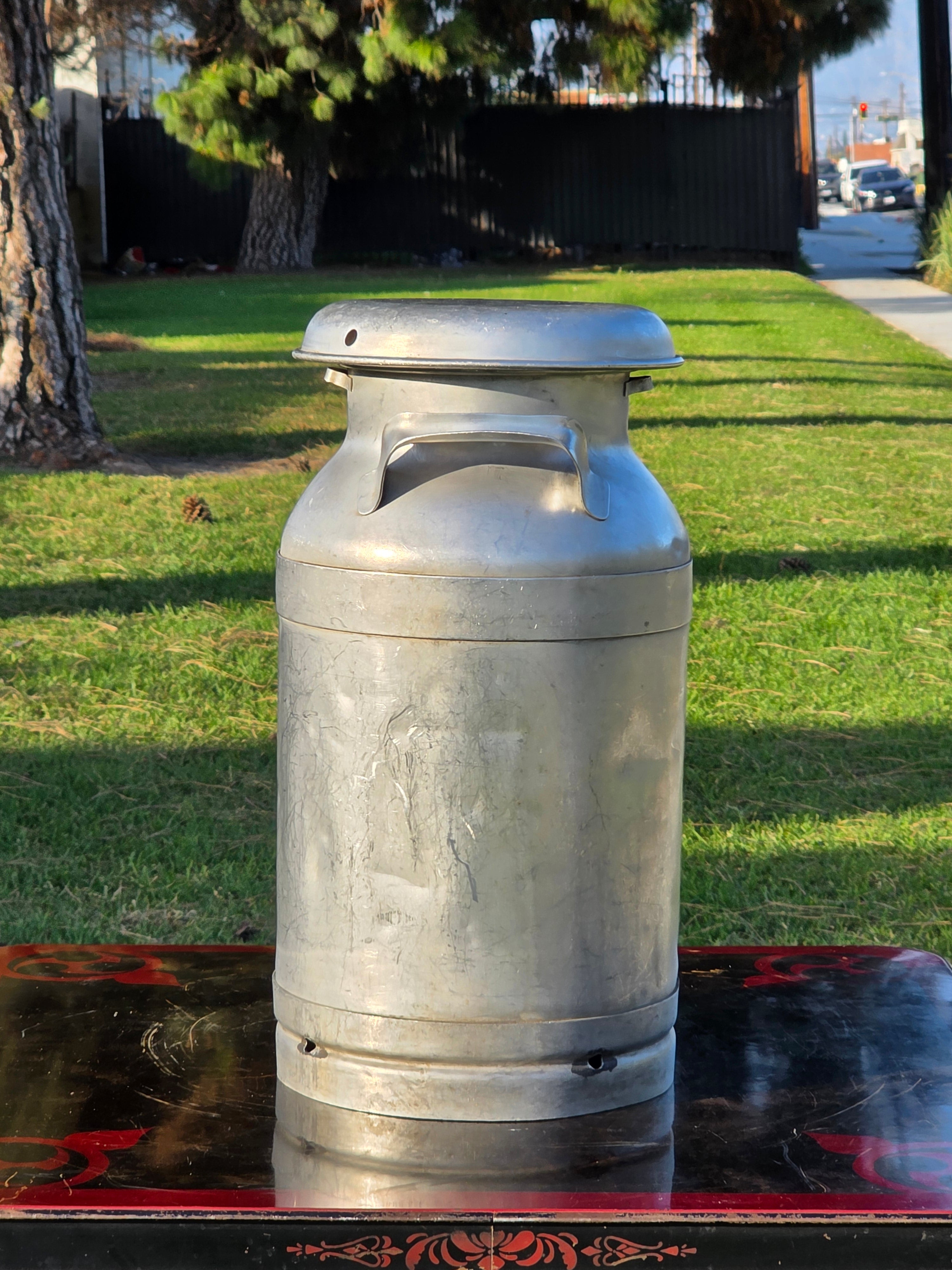 Vintage BUHL 20-Quart Heavy Duty Aluminum Milk Can with Umbrella Lid - 20" H