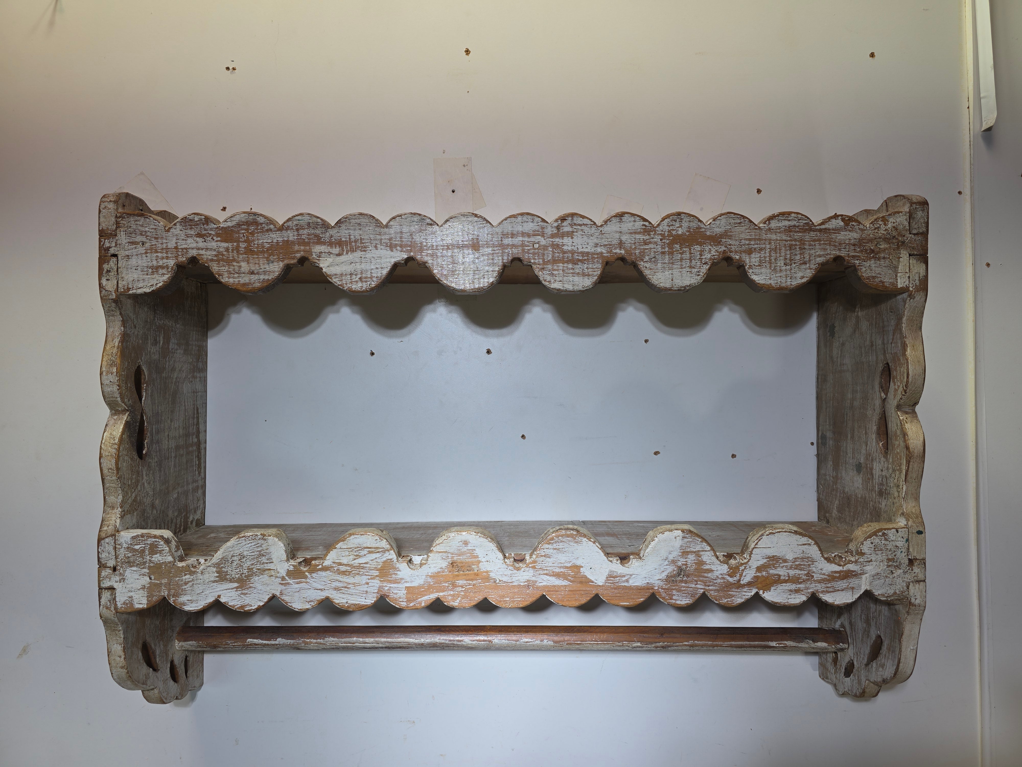 Vintage Mexican Wood Wall Shelf Scalloped Pine Rustic Farmhouse Towel Bar Mexico
