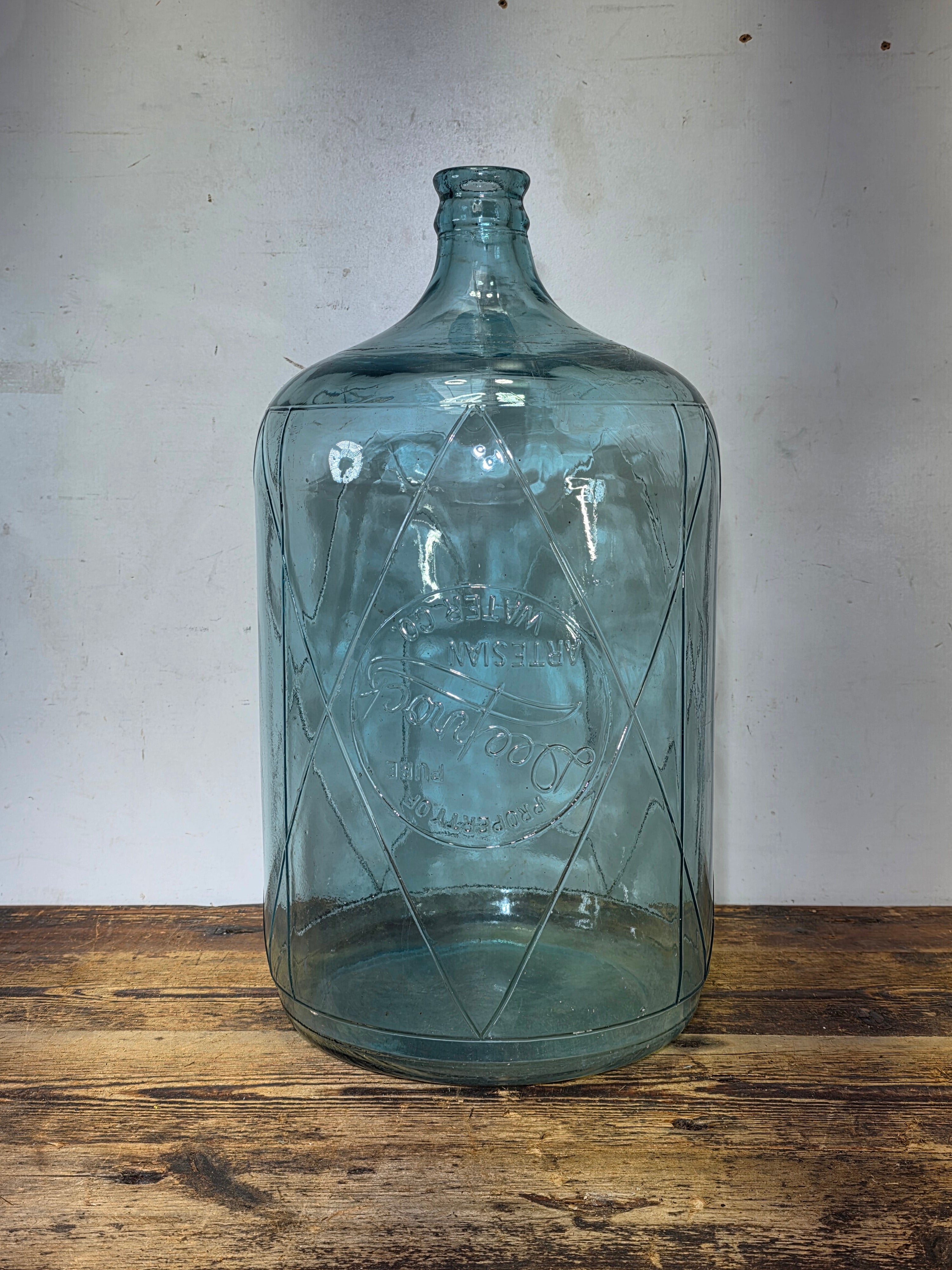 Vintage Deep Rock 5 Gallon Glass Carboy Water Bottle Diamond Embossed Aqua 76 GPD