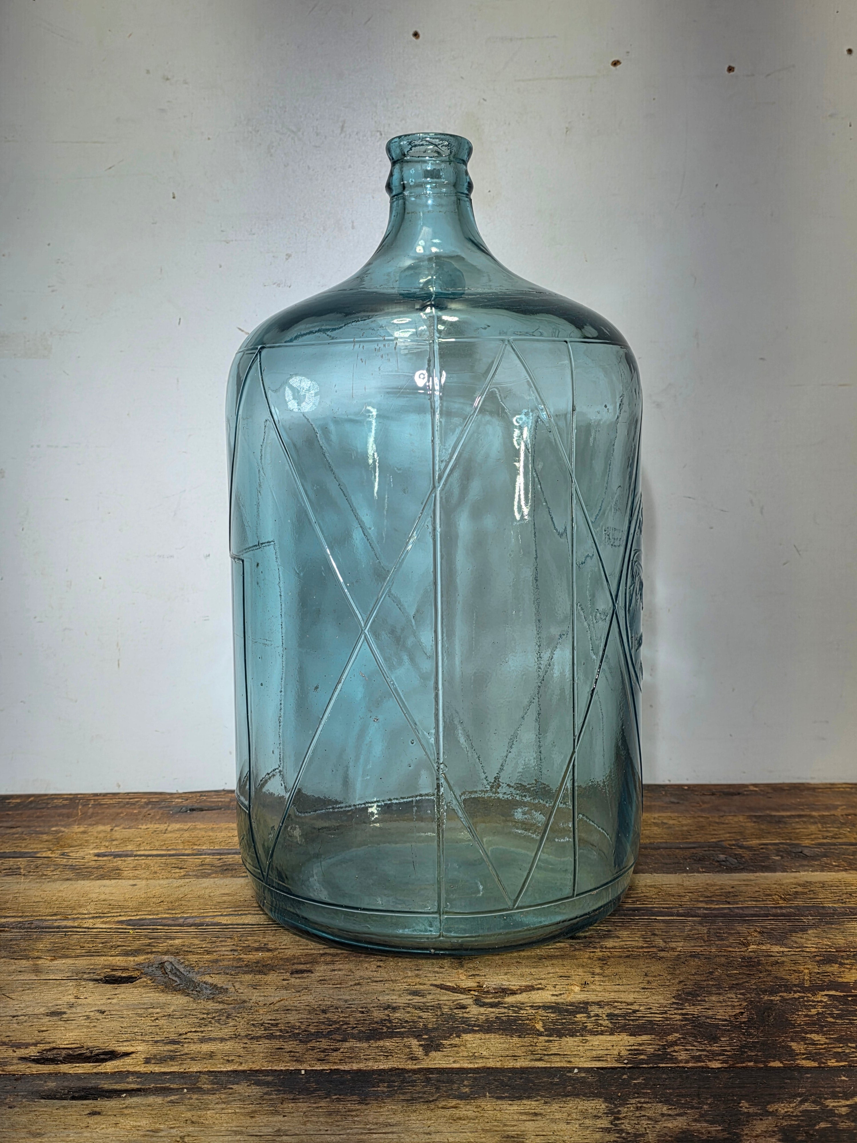 Vintage Deep Rock 5 Gallon Glass Carboy Water Bottle Diamond Embossed Aqua 76 GPD