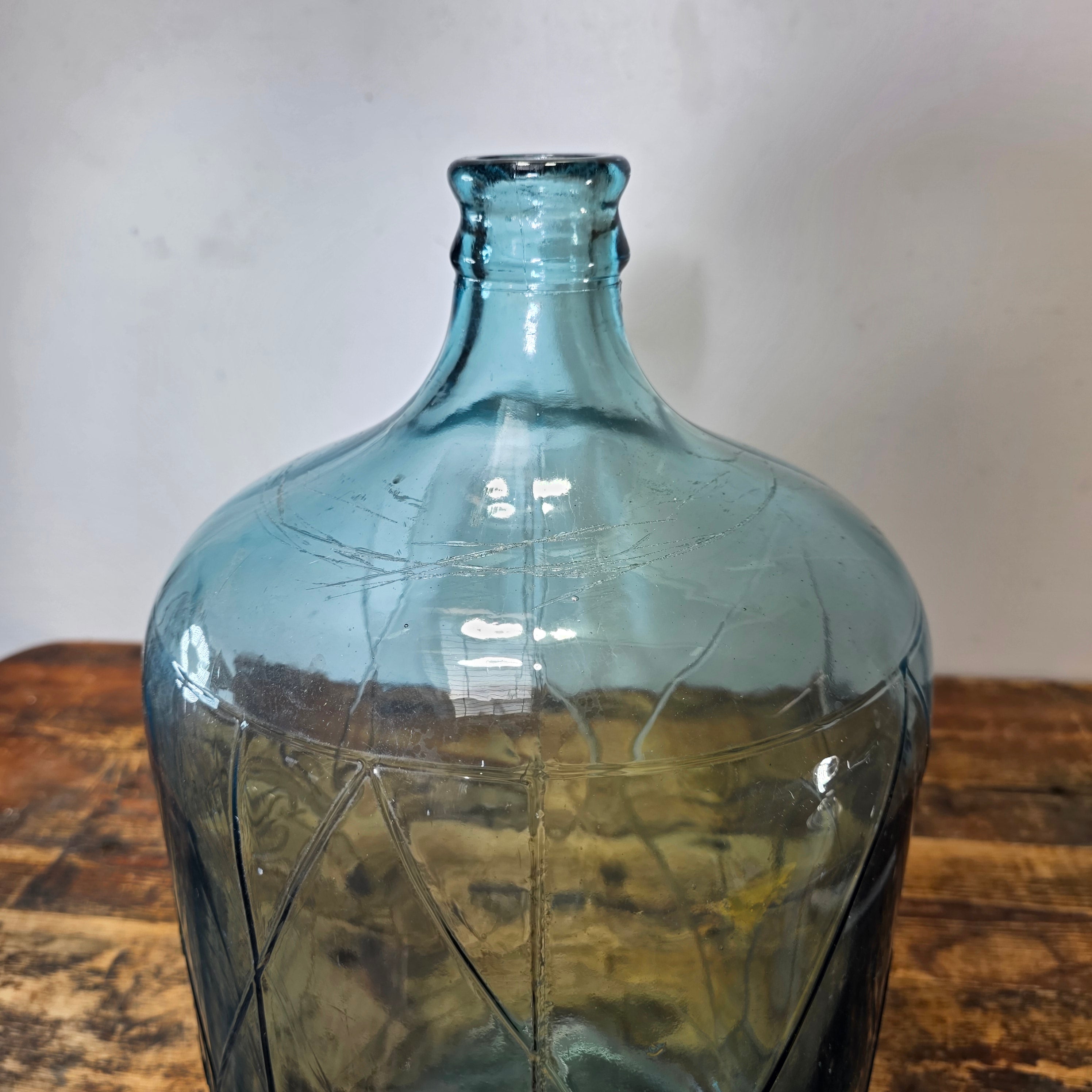 Vintage Deep Rock 5 Gallon Glass Carboy Water Bottle Diamond Embossed Aqua 76 GPD