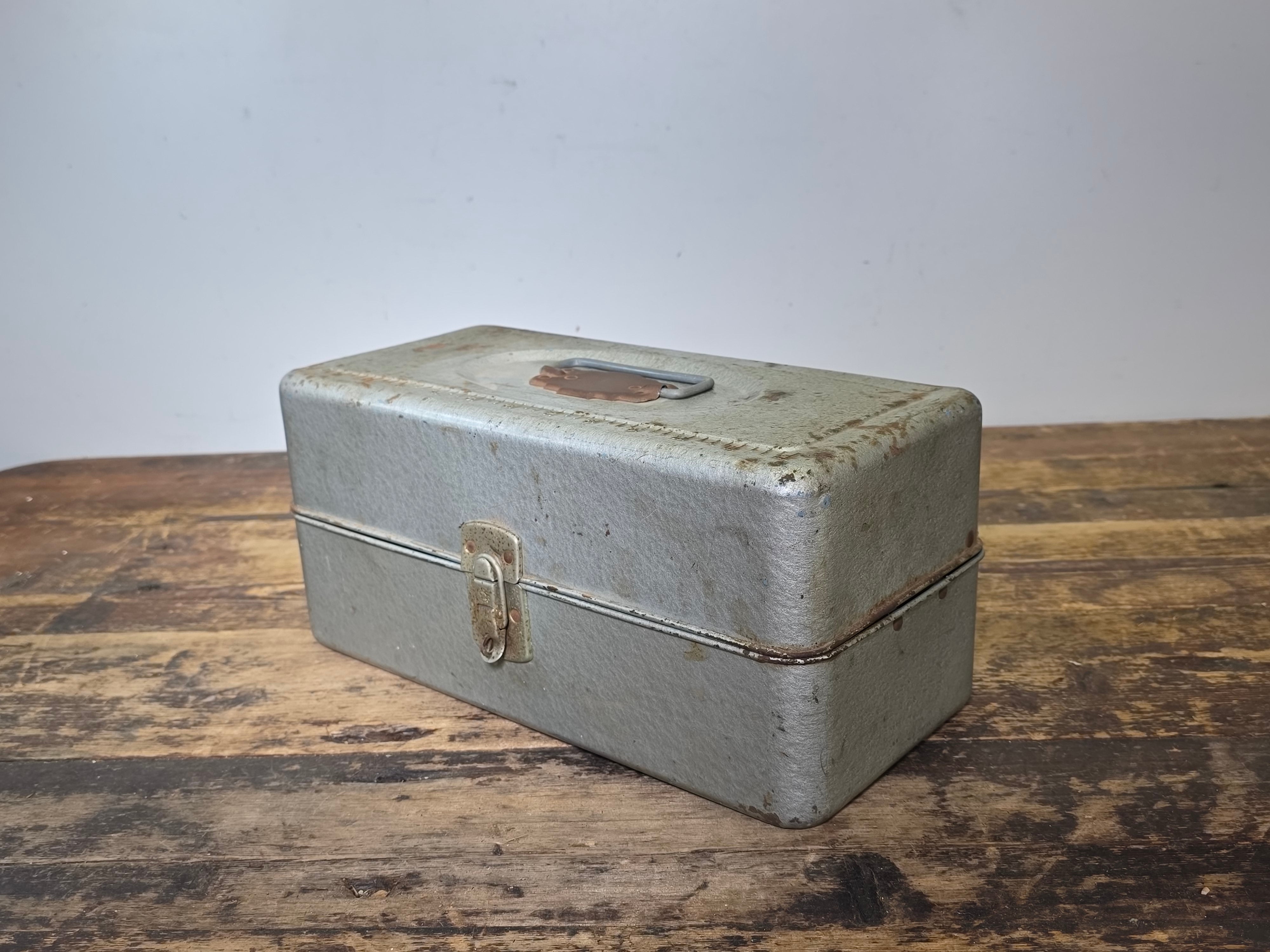 Vintage Union Utility Chest Metal Tool Box Ruler Lid Silver Blue Trays Le Roy NY