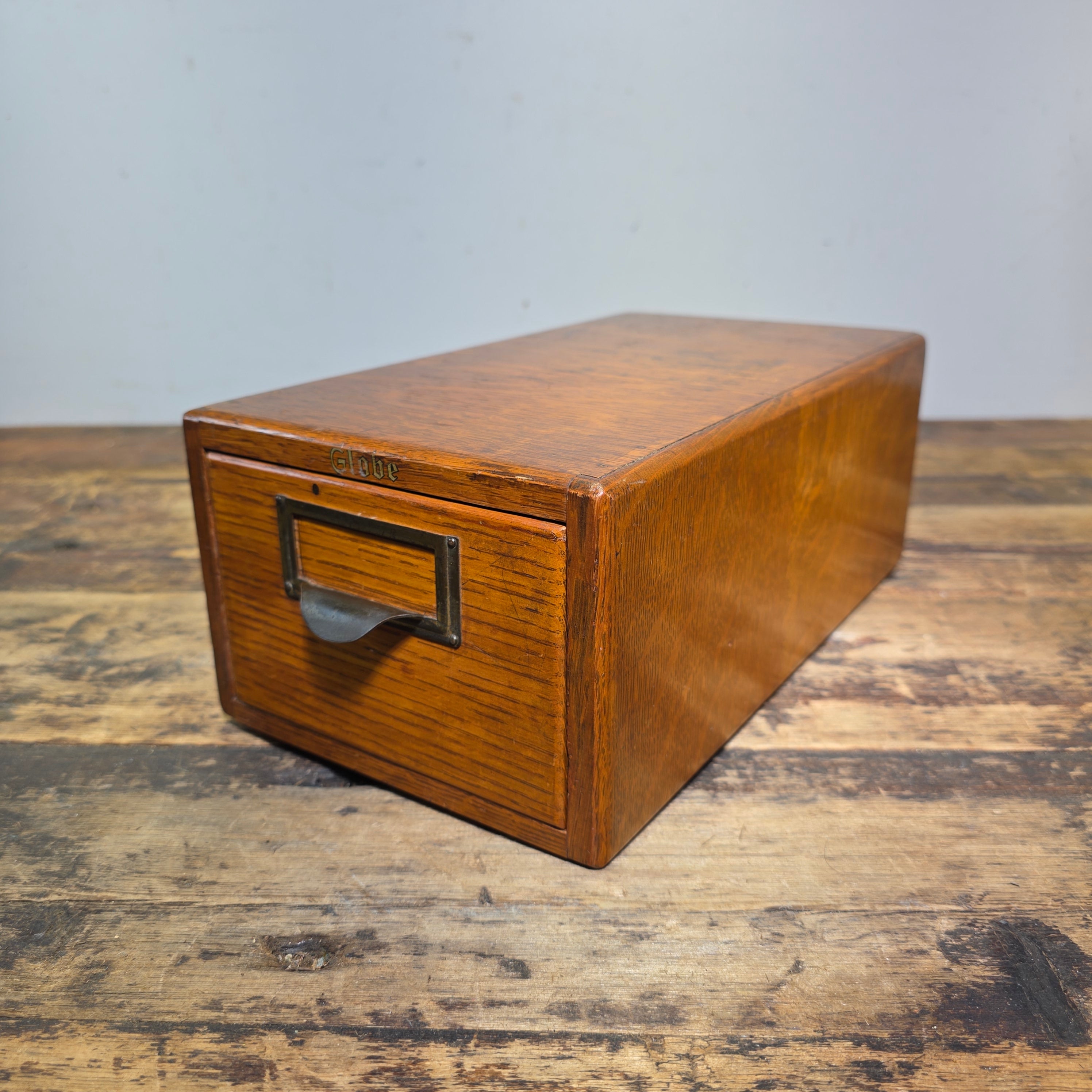 Vintage Globe Wernicke Oak Wood Index Card File Cabinet Shaw Walker A-Z Divider