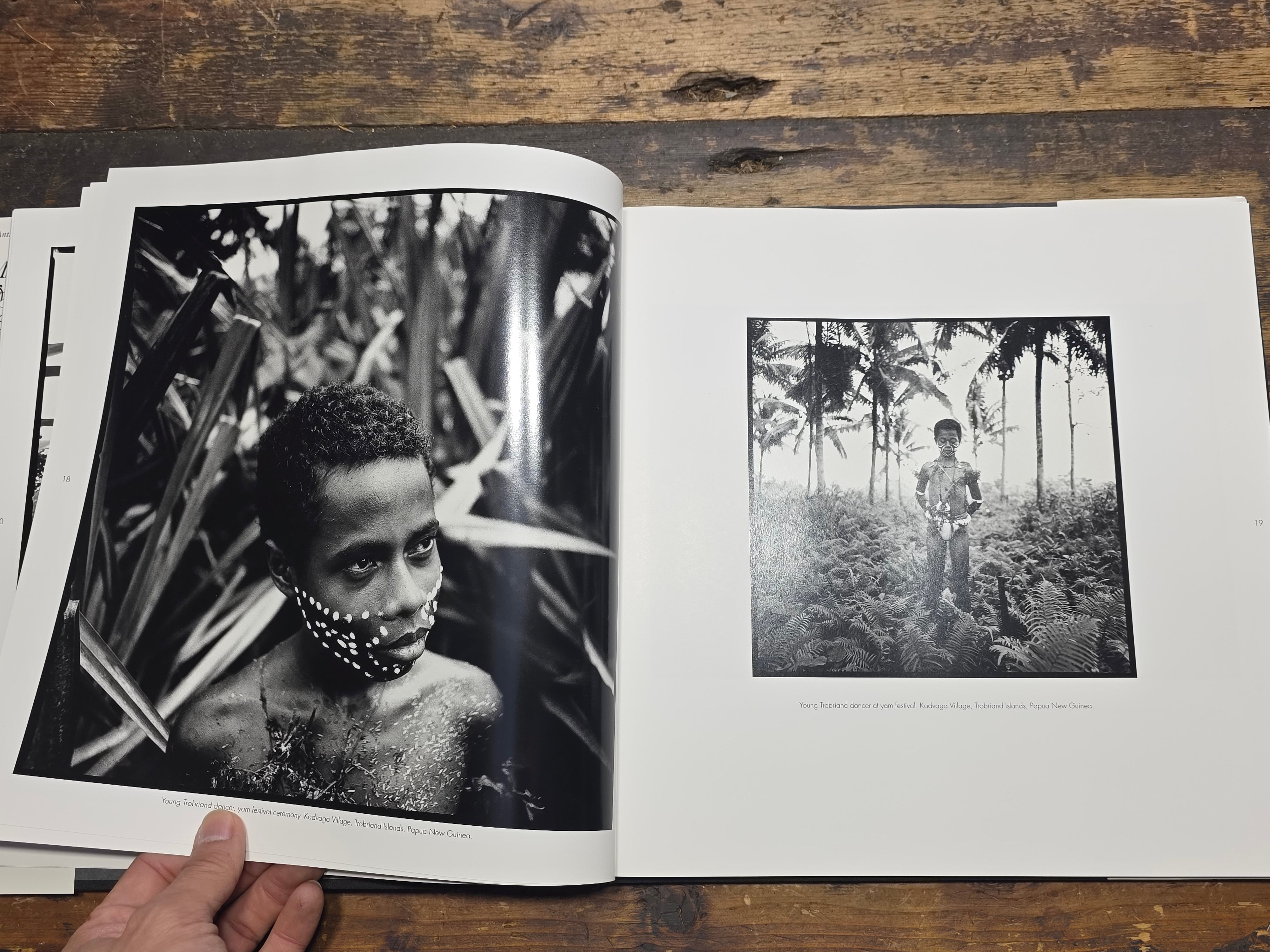 Where Masks Still Dance New Guinea Chris Rainier 1996 First Edition Photo Book