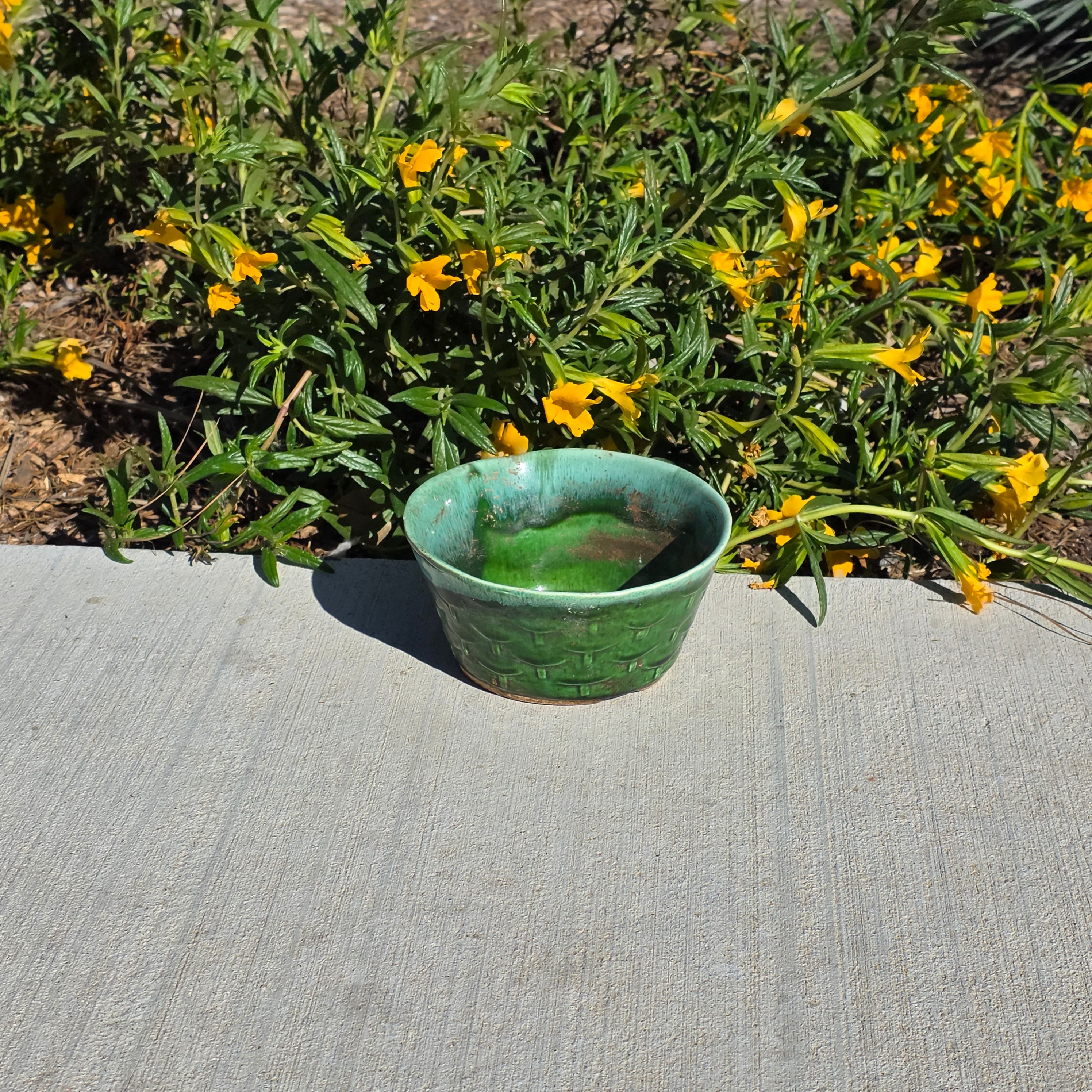 Vintage California Pottery Planter Green Drip Glaze Basket Weave UP-22 USA 6"