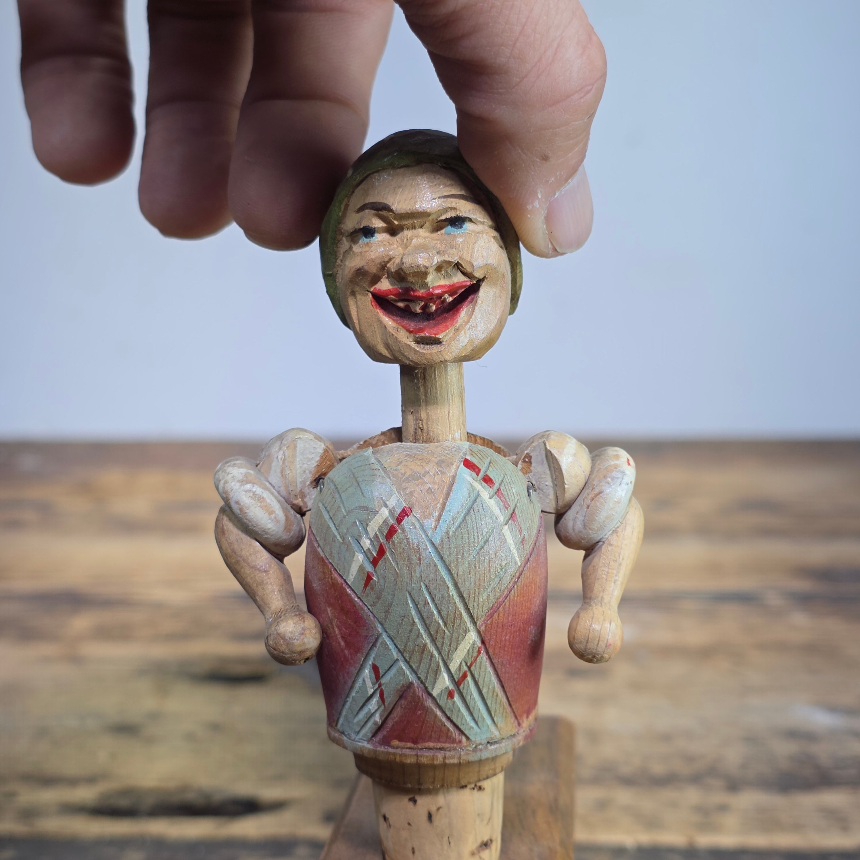 RARE VINTAGE ANRI MECHANICAL BOTTLE STOPPER WOOD CARVED HEAD TWIST ARMS UP ITALY
