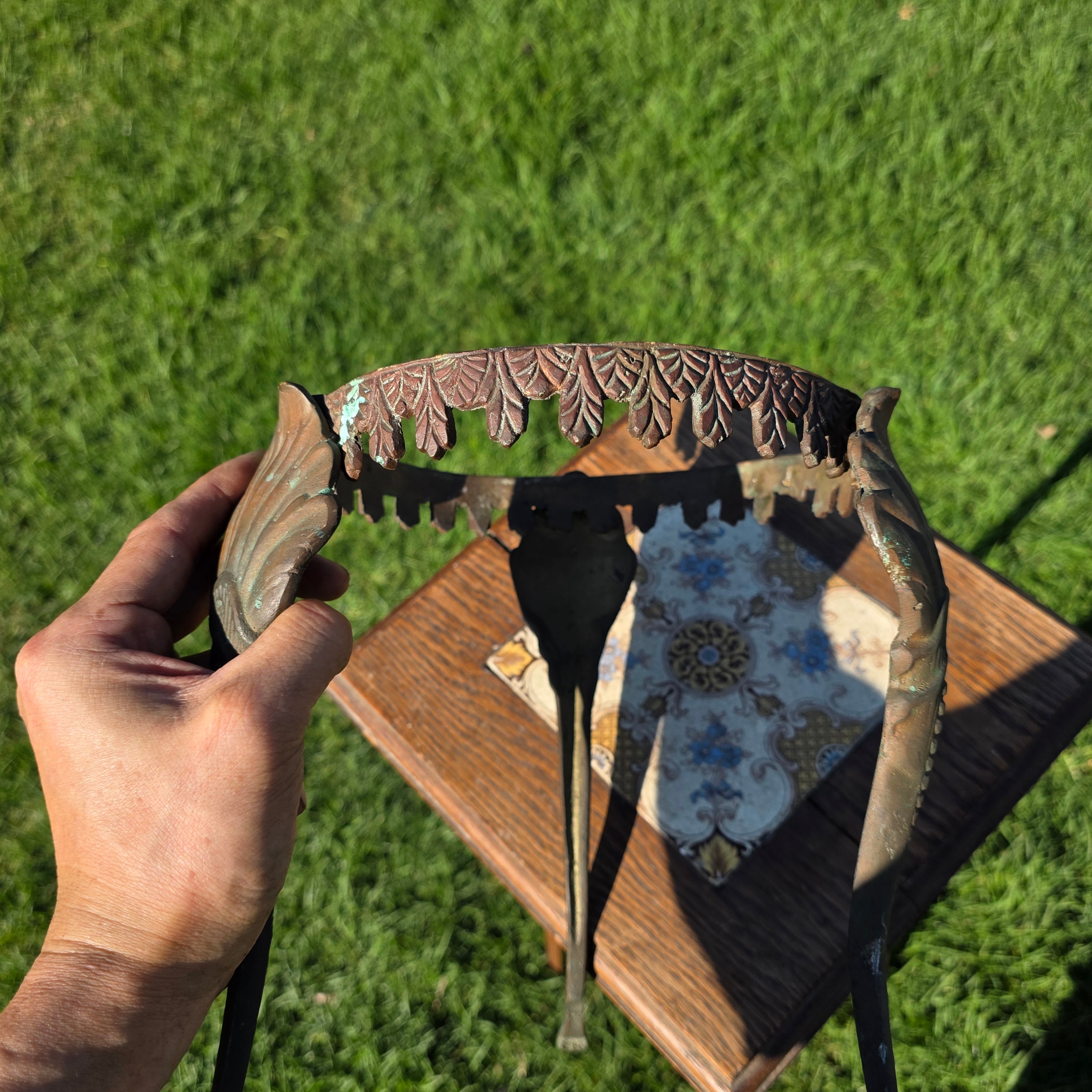 Antique Art Nouveau Brass Plant Stand Tripod Fern Pot Holder Scalloped Edge 10"