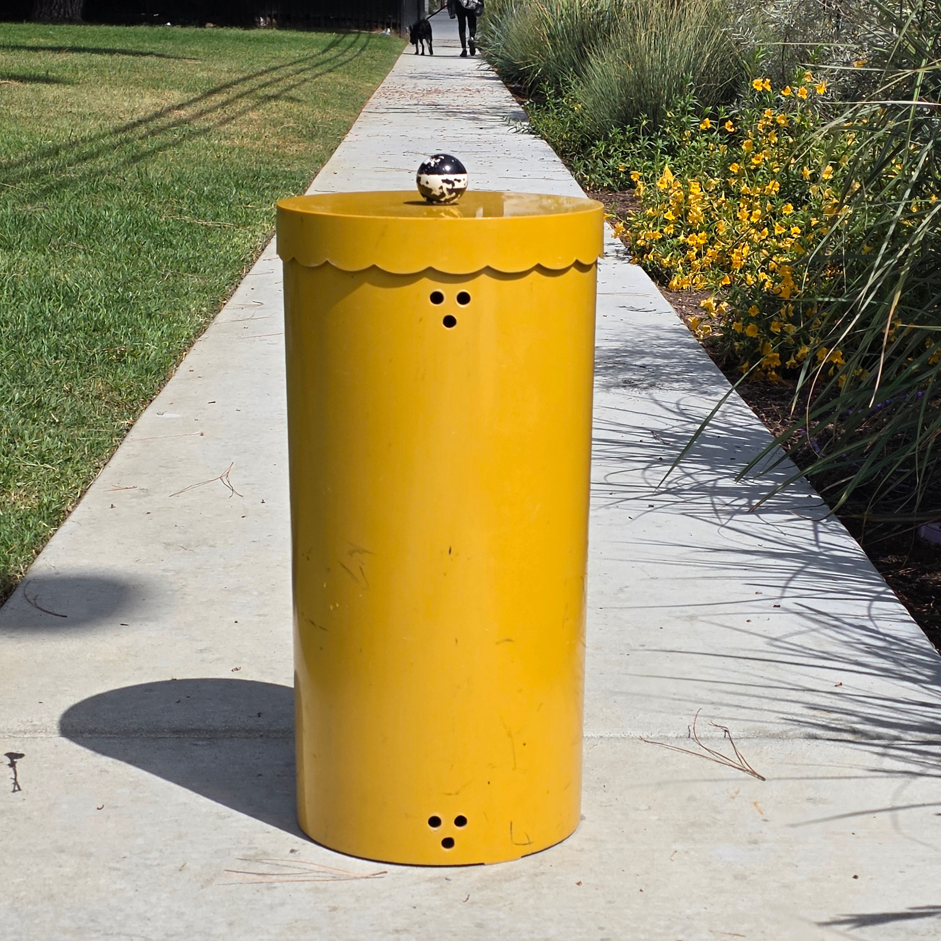 Vintage Mid Century Modern Yellow Plastic Laundry Hamper Scalloped Lid 1960s Retro