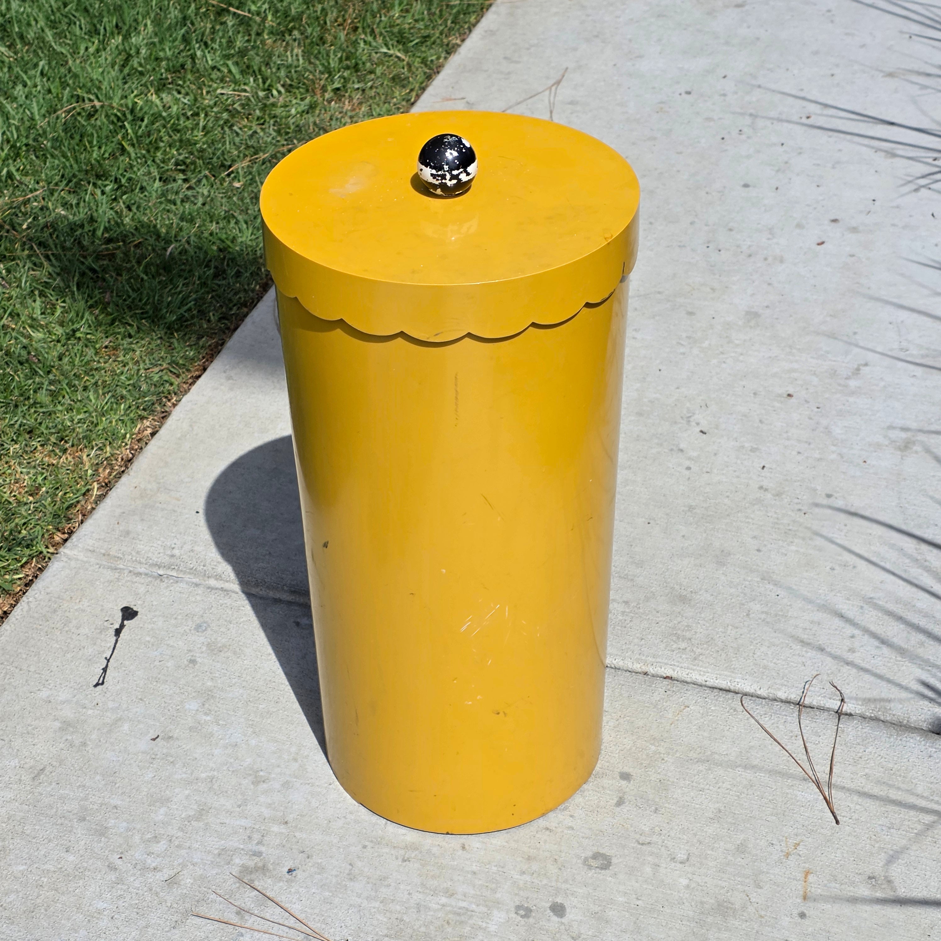 Vintage Mid Century Modern Yellow Plastic Laundry Hamper Scalloped Lid 1960s Retro