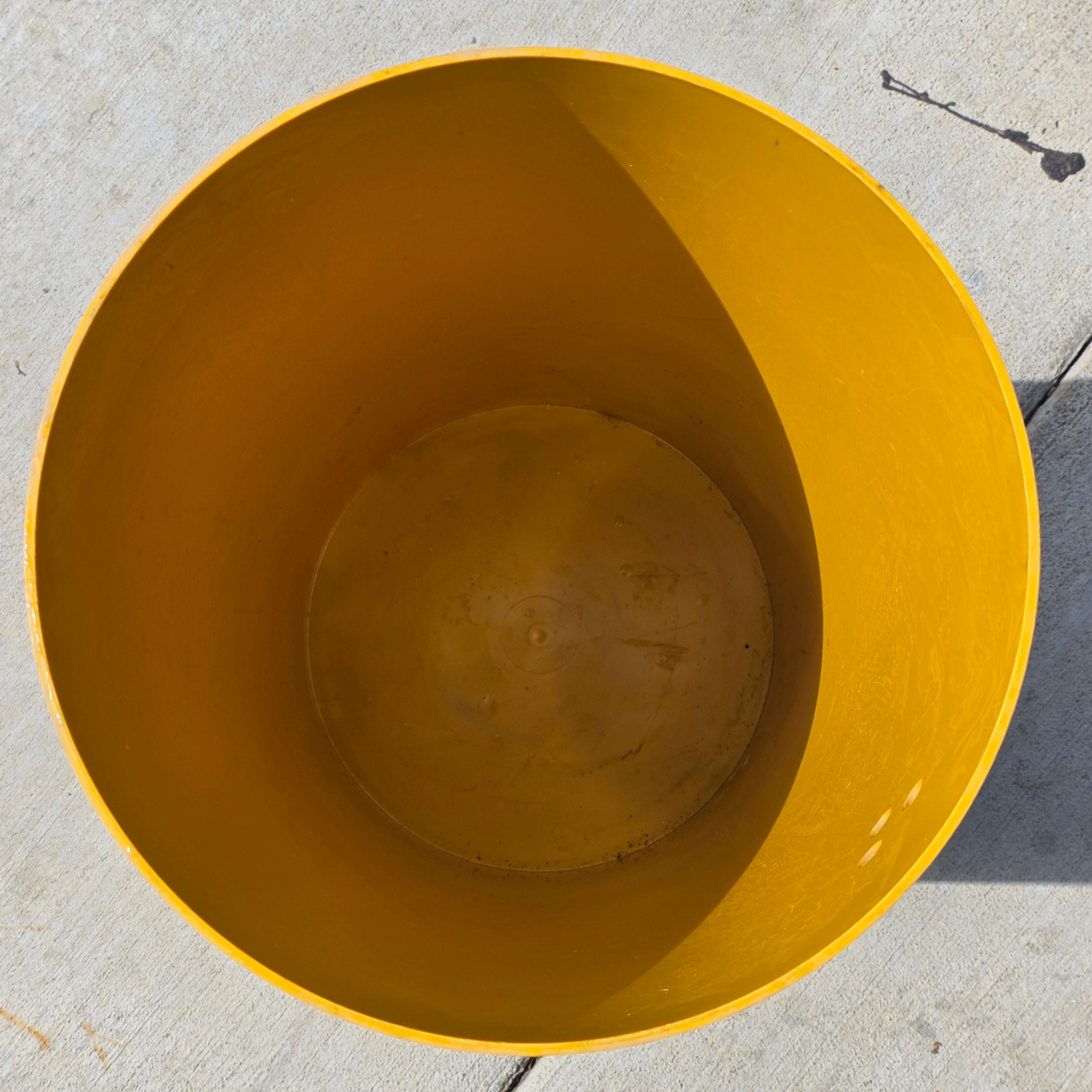 Vintage Mid Century Modern Yellow Plastic Laundry Hamper Scalloped Lid 1960s Retro