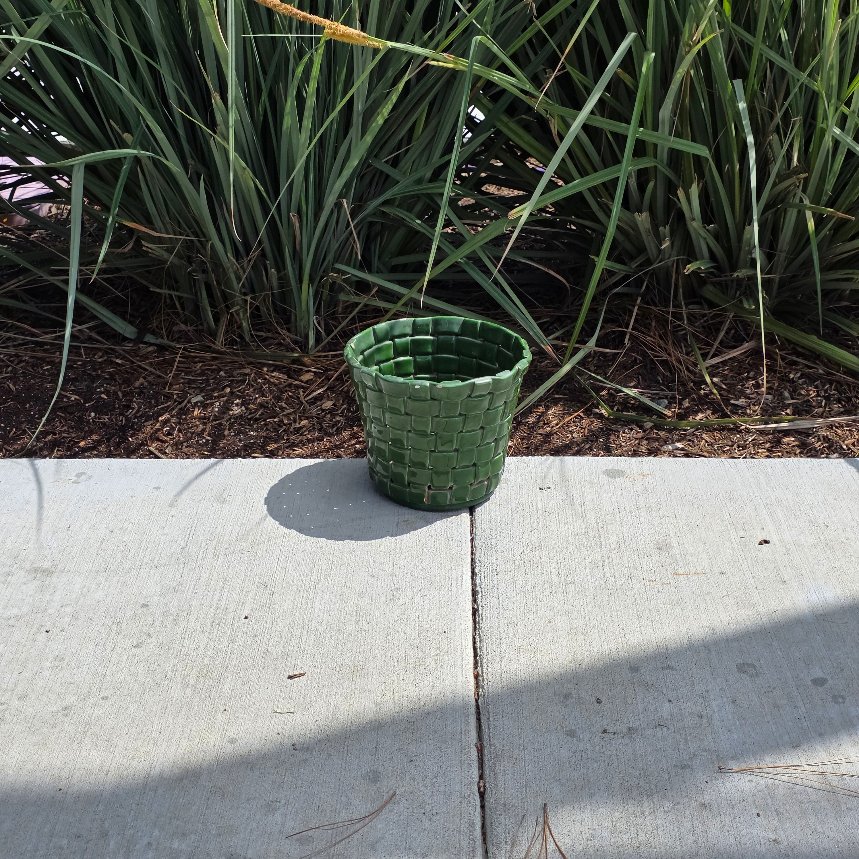 Vintage Italian Pottery Basket Weave Planter Green Glazed Made in Italy 9" 1092