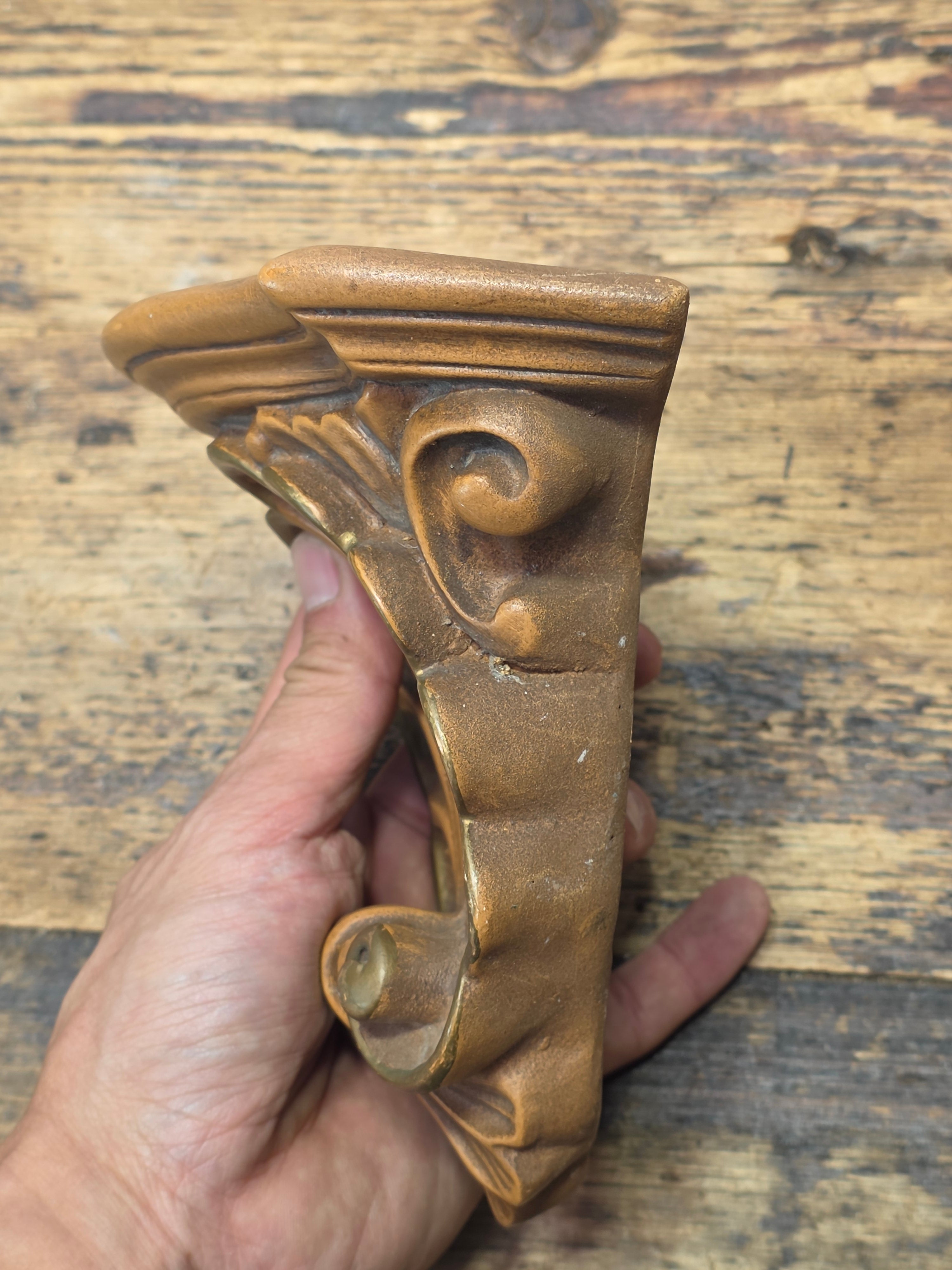Vintage Plaster Wall Shelf Shell Scroll Gold Trim Hollywood Regency Scallop 7"