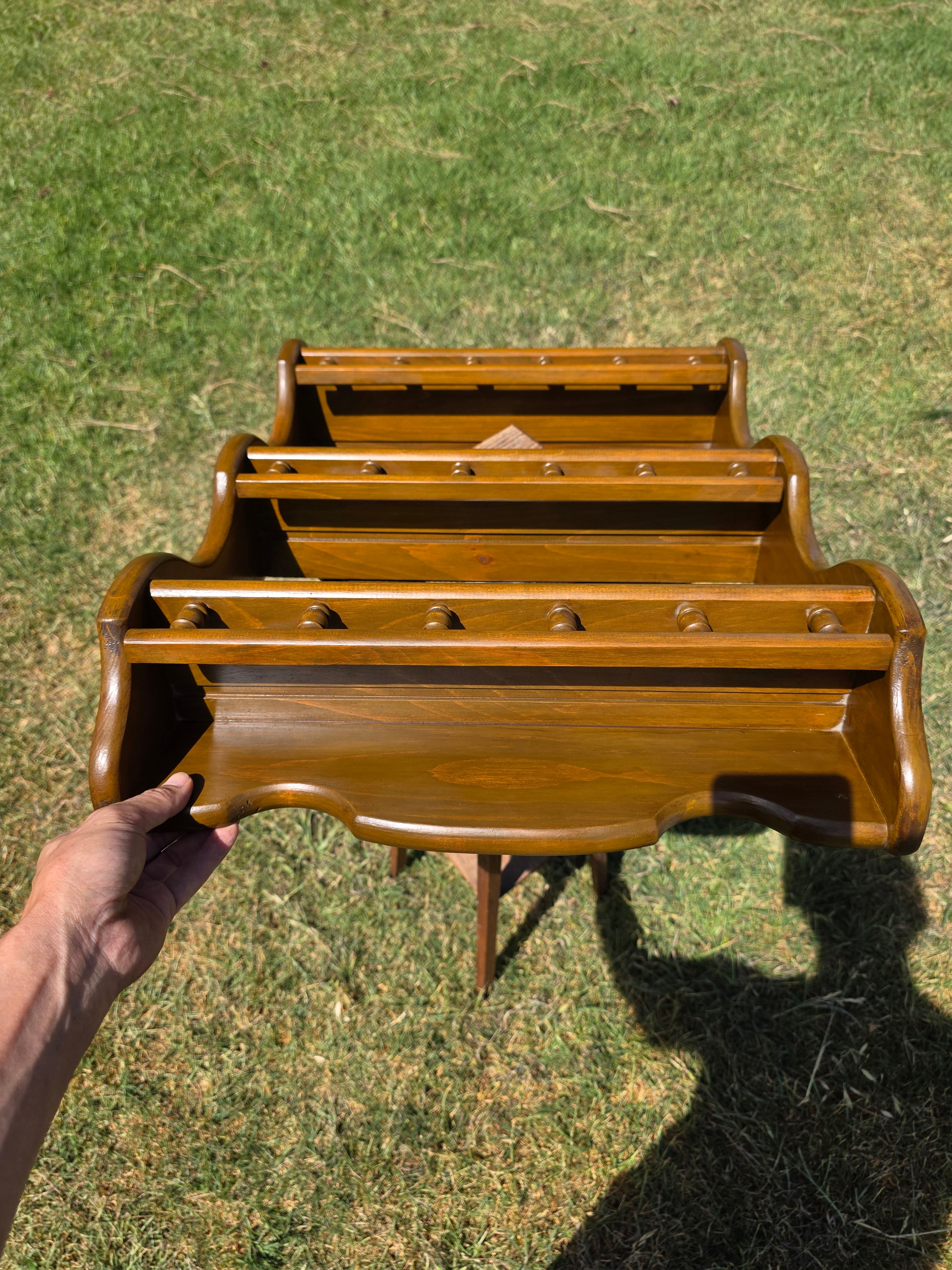 Vintage Wooden Plate Knick Knack 3 Shelf Hanging Wall Unit Turned Spindles