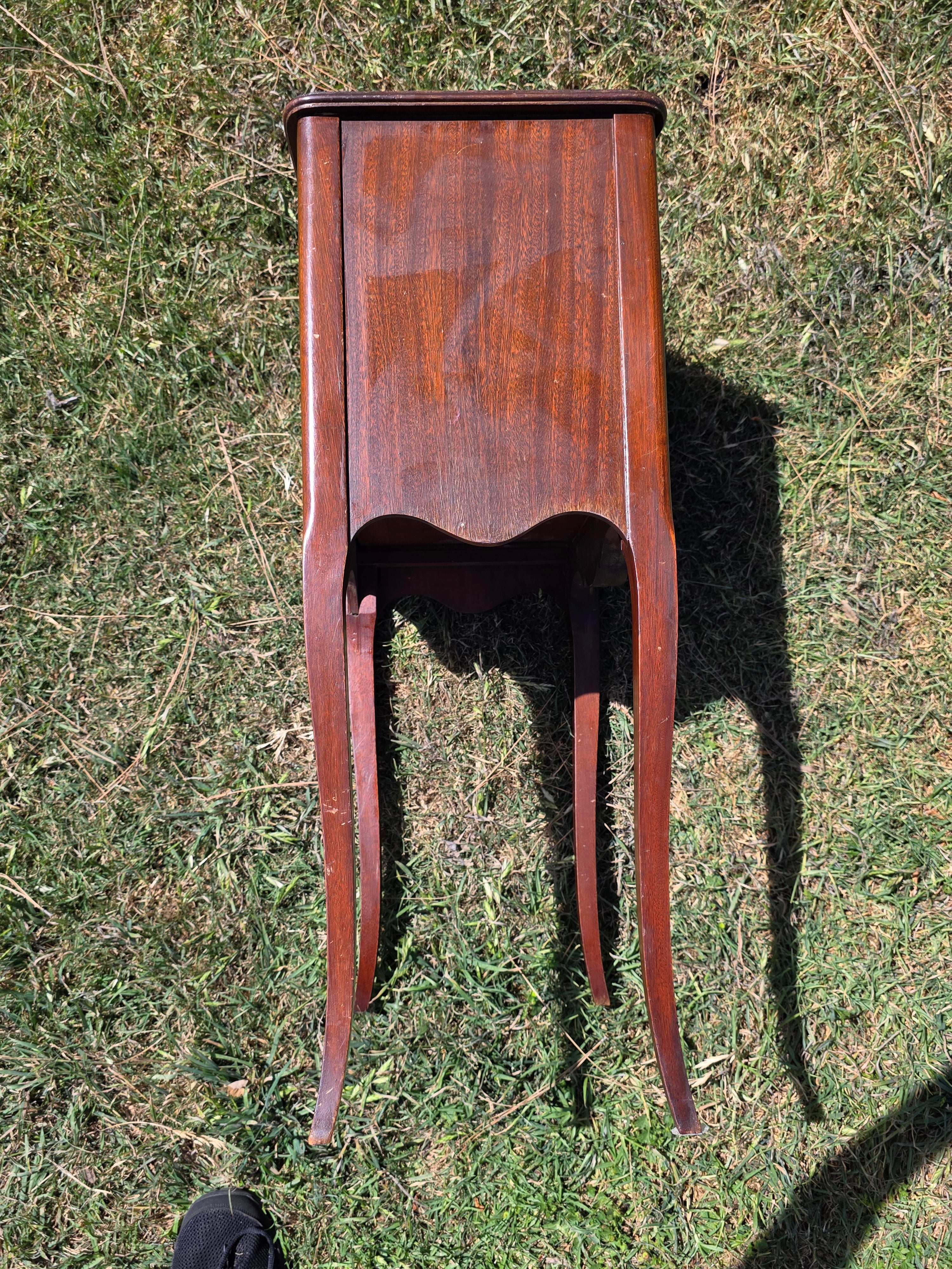 Vintage Ferguson Bros Wood Nightstand Side Table Drawer Bow Front Brown 28.5" H
