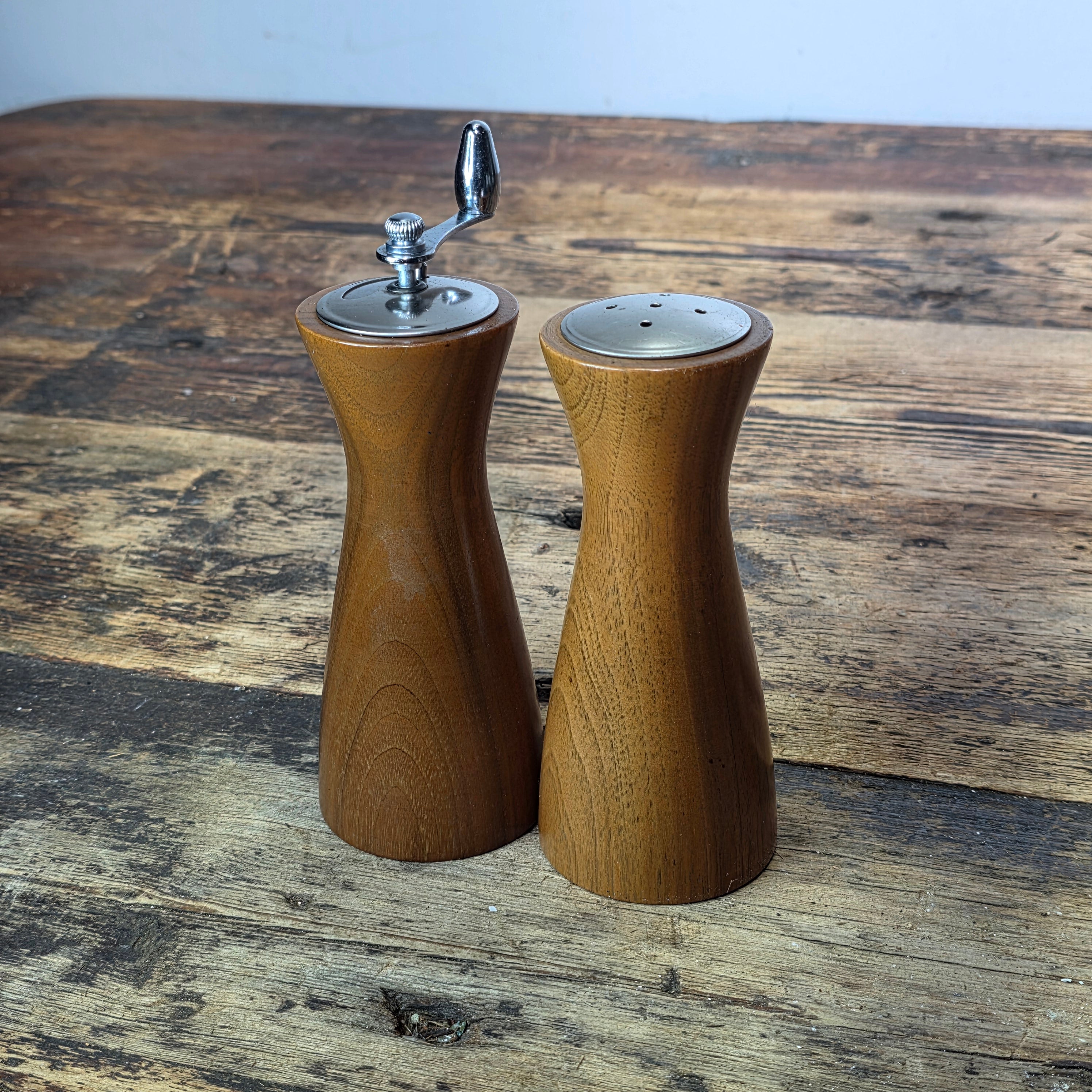Olde Thompson Wood Salt Shaker Pepper Mill Grinder Set Monterey Park CA