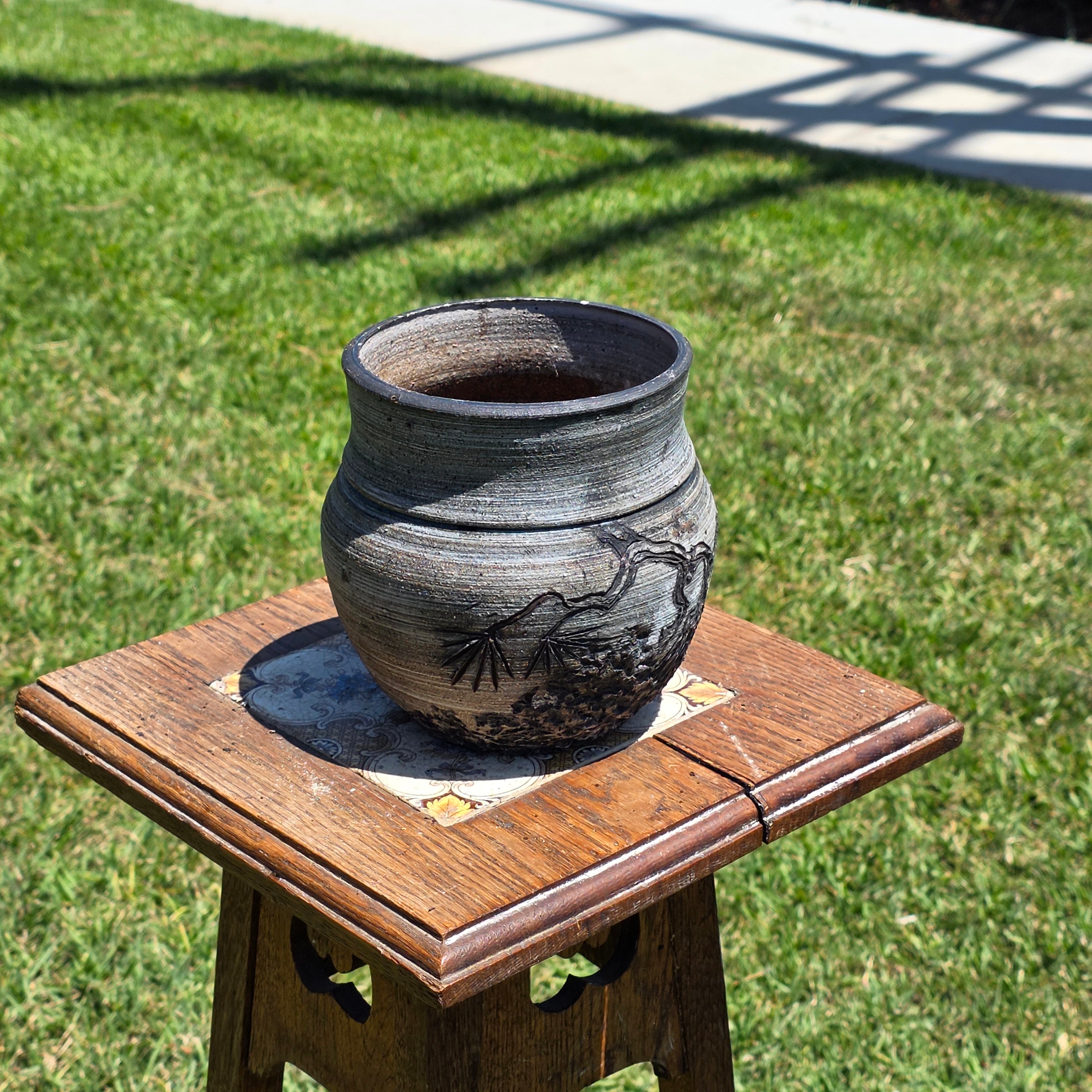 Vintage 1973 Signed HARI Studio Pottery Planter Pine Tree Zen Art 6" Hairline