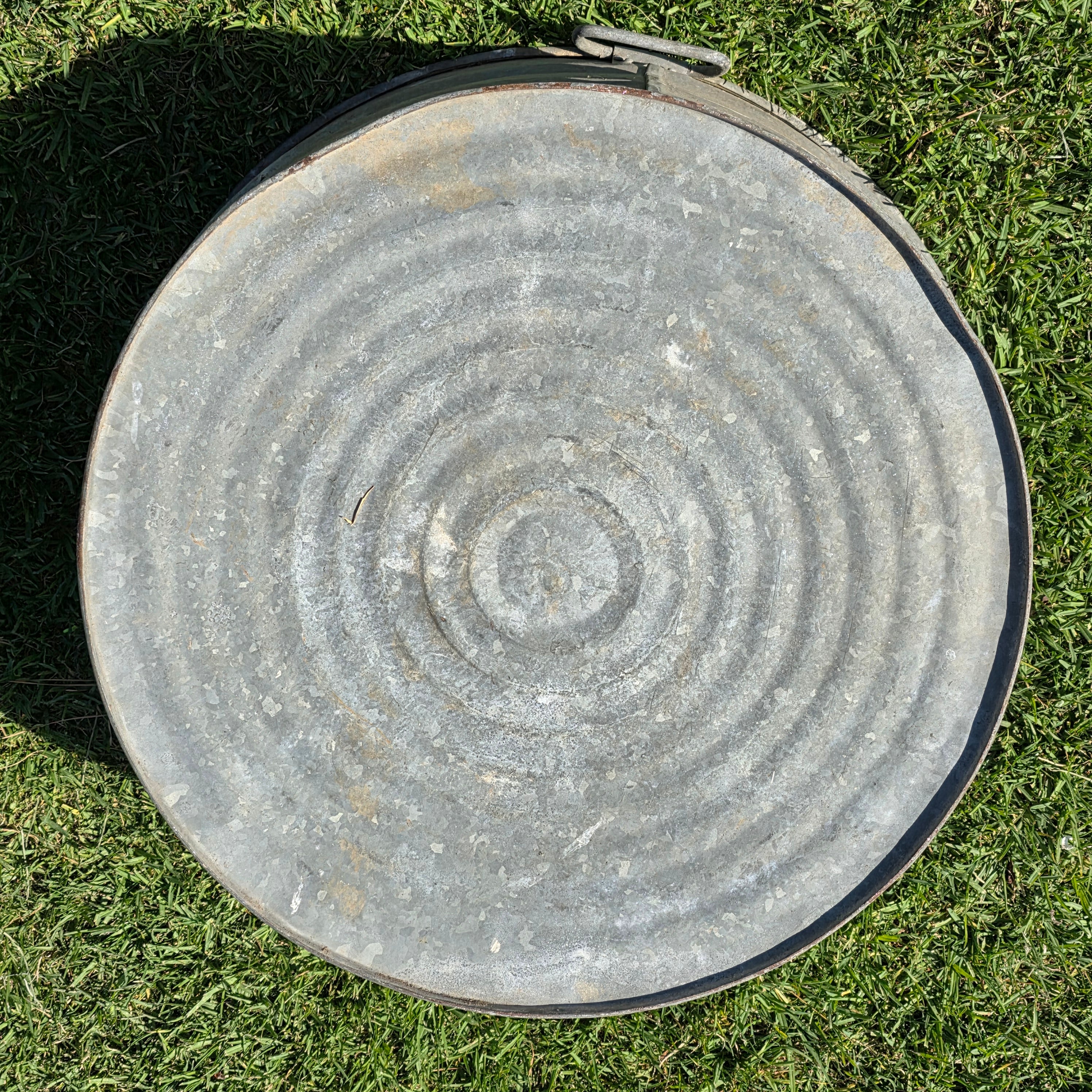 Vintage Large Galvanized Metal Wash Tub 24" Round Planter Rustic Garden Ice Buck