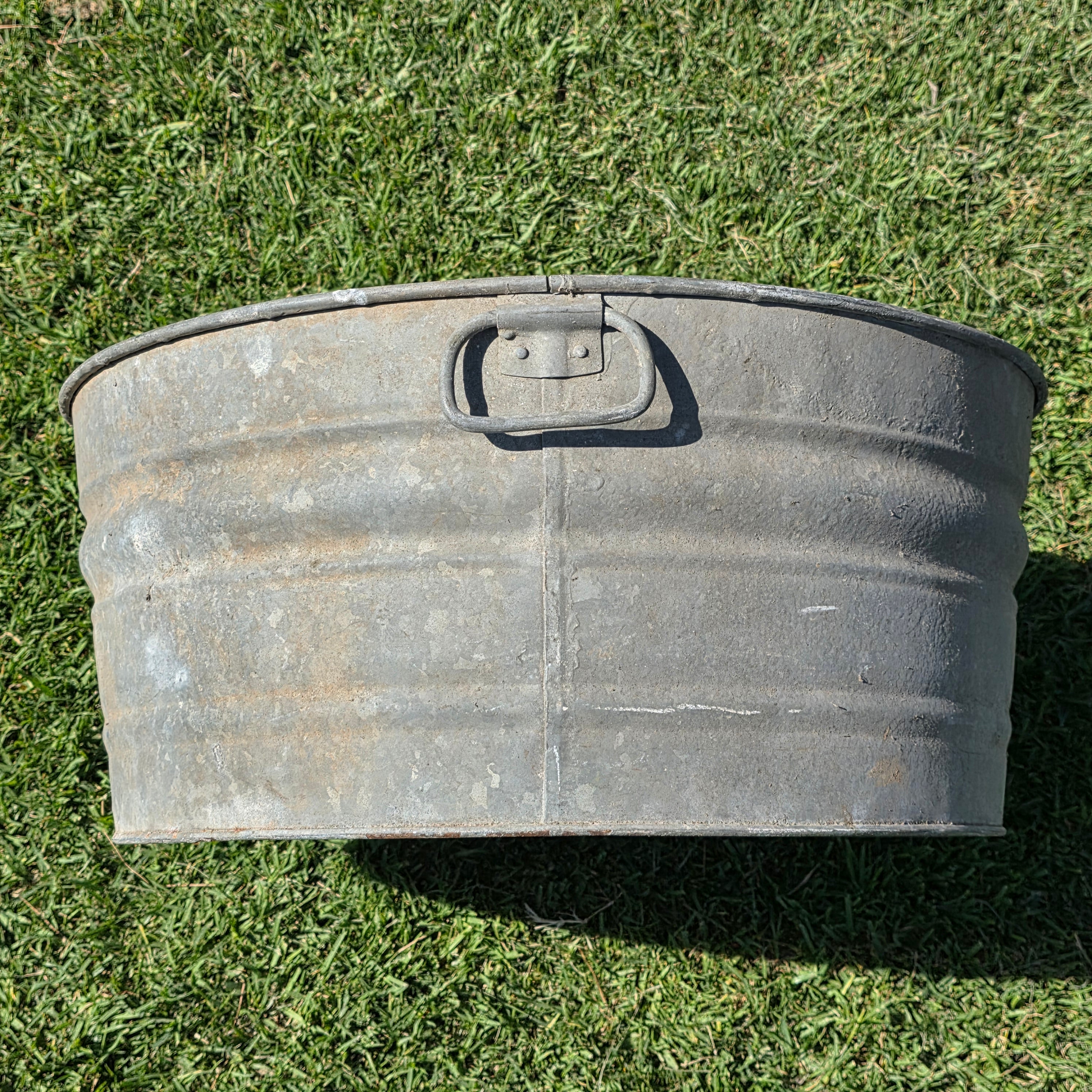 Vintage Large Galvanized Metal Wash Tub 24" Round Planter Rustic Garden Ice Buck