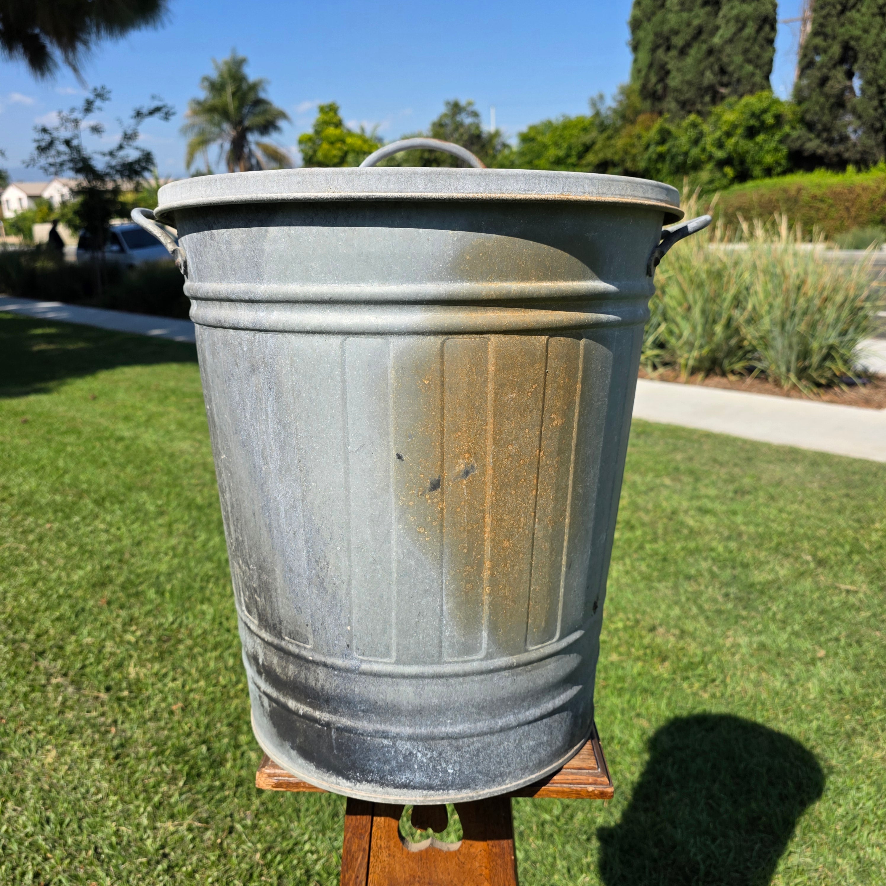 Vintage Galvanized Steel Ash Can with Lid 10 Gallon Rustic Fireplace Wood Storage