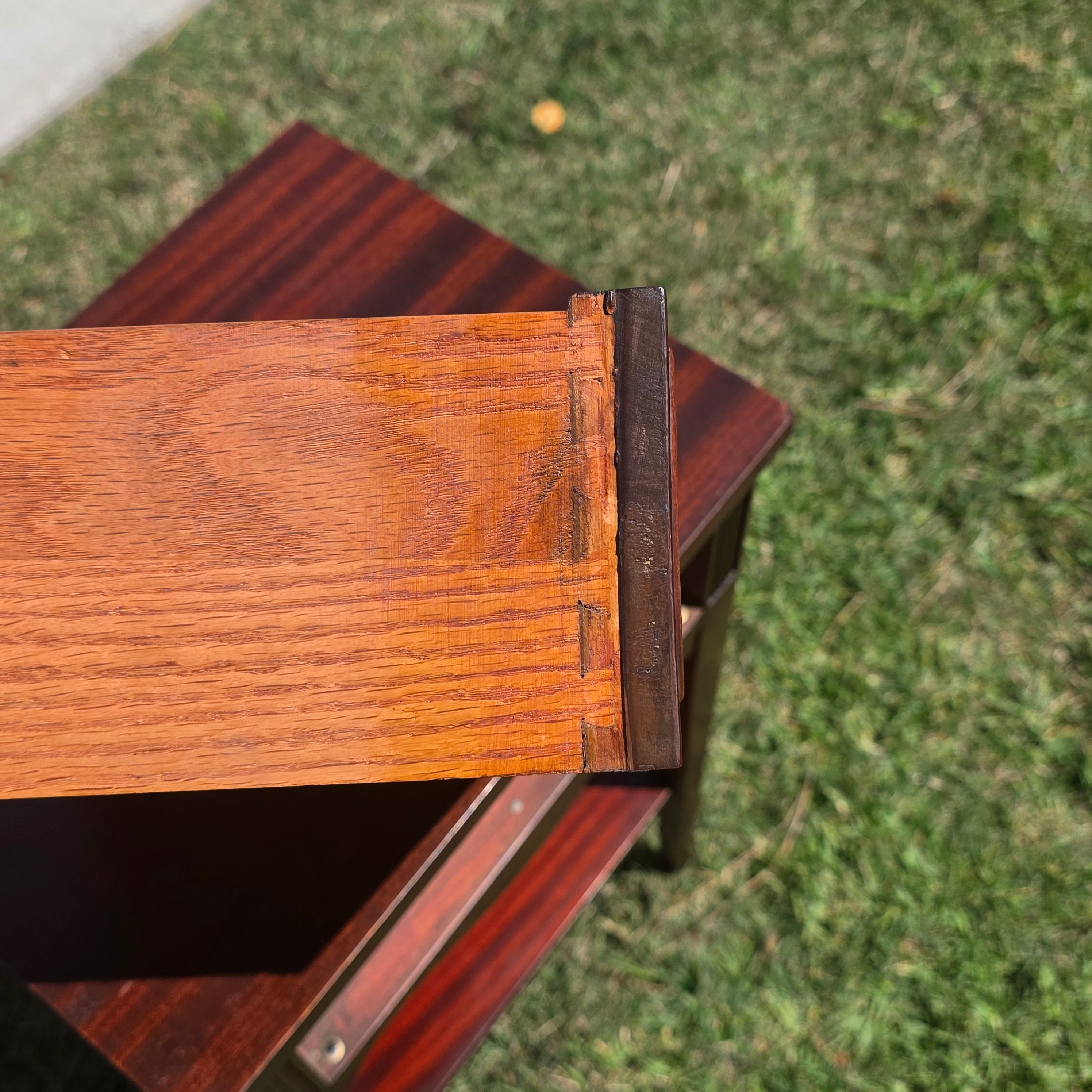 Antique Federal Style Mahogany Side Table Nightstand Tapered Legs Drawer 29"H