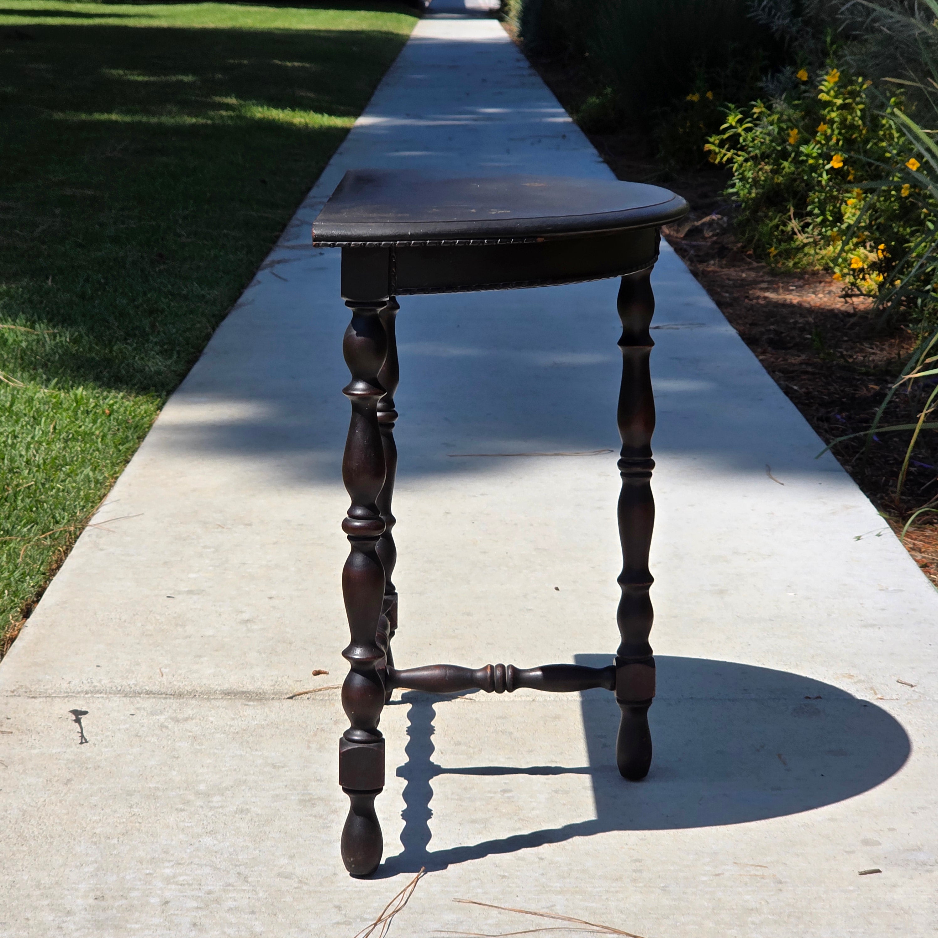 Vintage Goshen Novelty Mahogany Side Table Lamp Stand Nightstand 1930s (Damage)