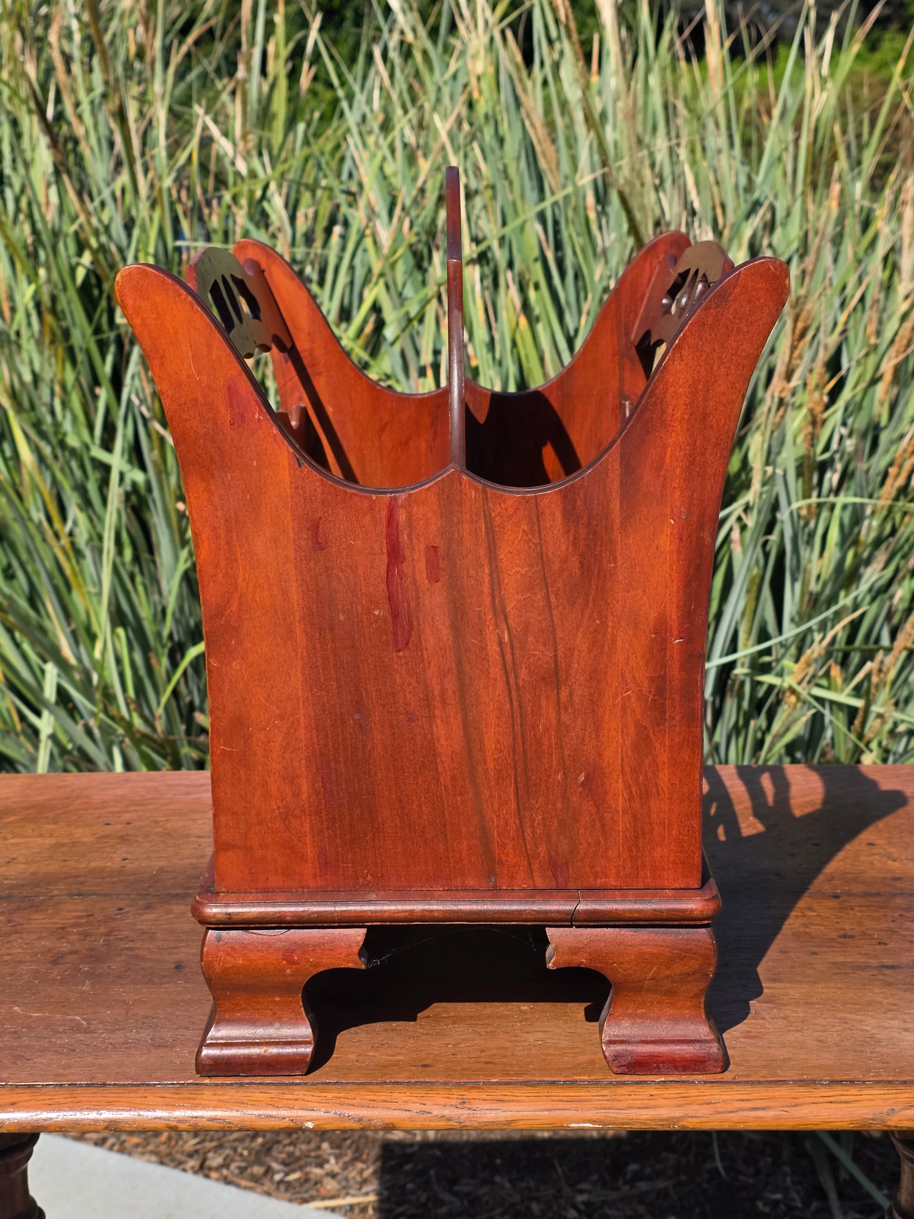 Vintage Butler Wood Magazine Rack Style 734 Mid Century Newspaper Holder Caddy (Damage)