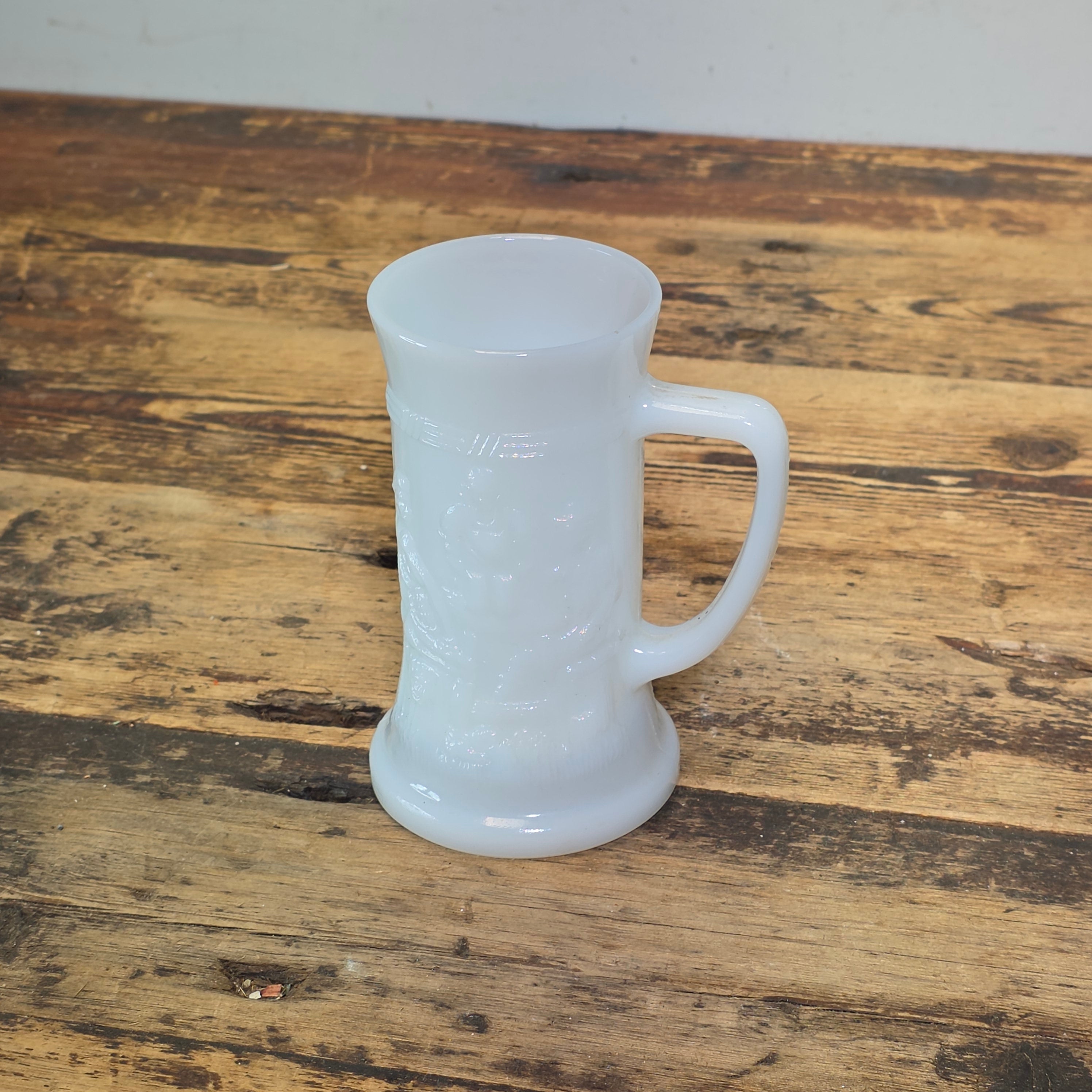 Vintage Federal Milk Glass Beer Stein Mug Tavern Scene Iridescent Heat Proof 6"