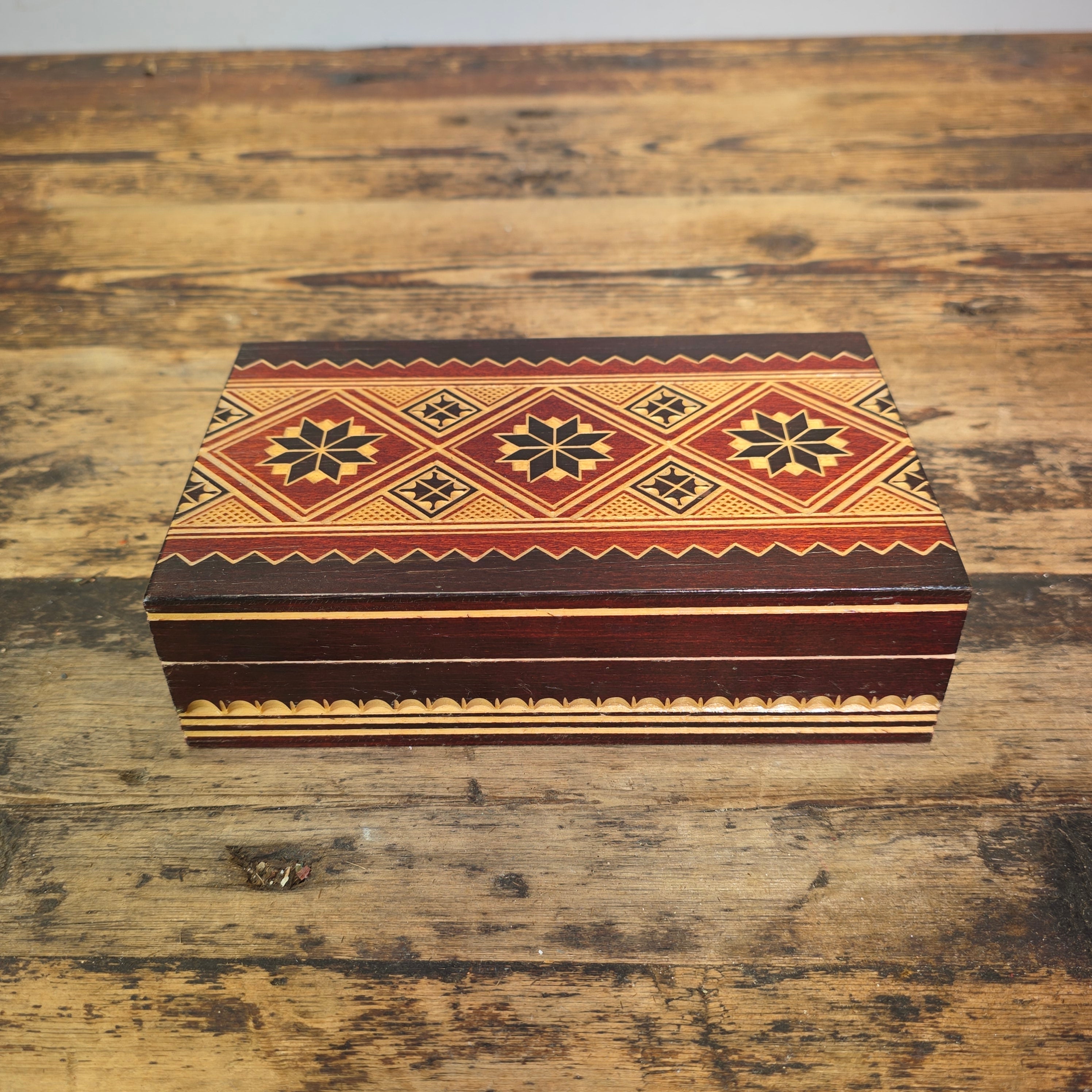 Vintage Wood Jewelry Box Chip Carved Keepsake Trinket Inlay Geometric Folk Art