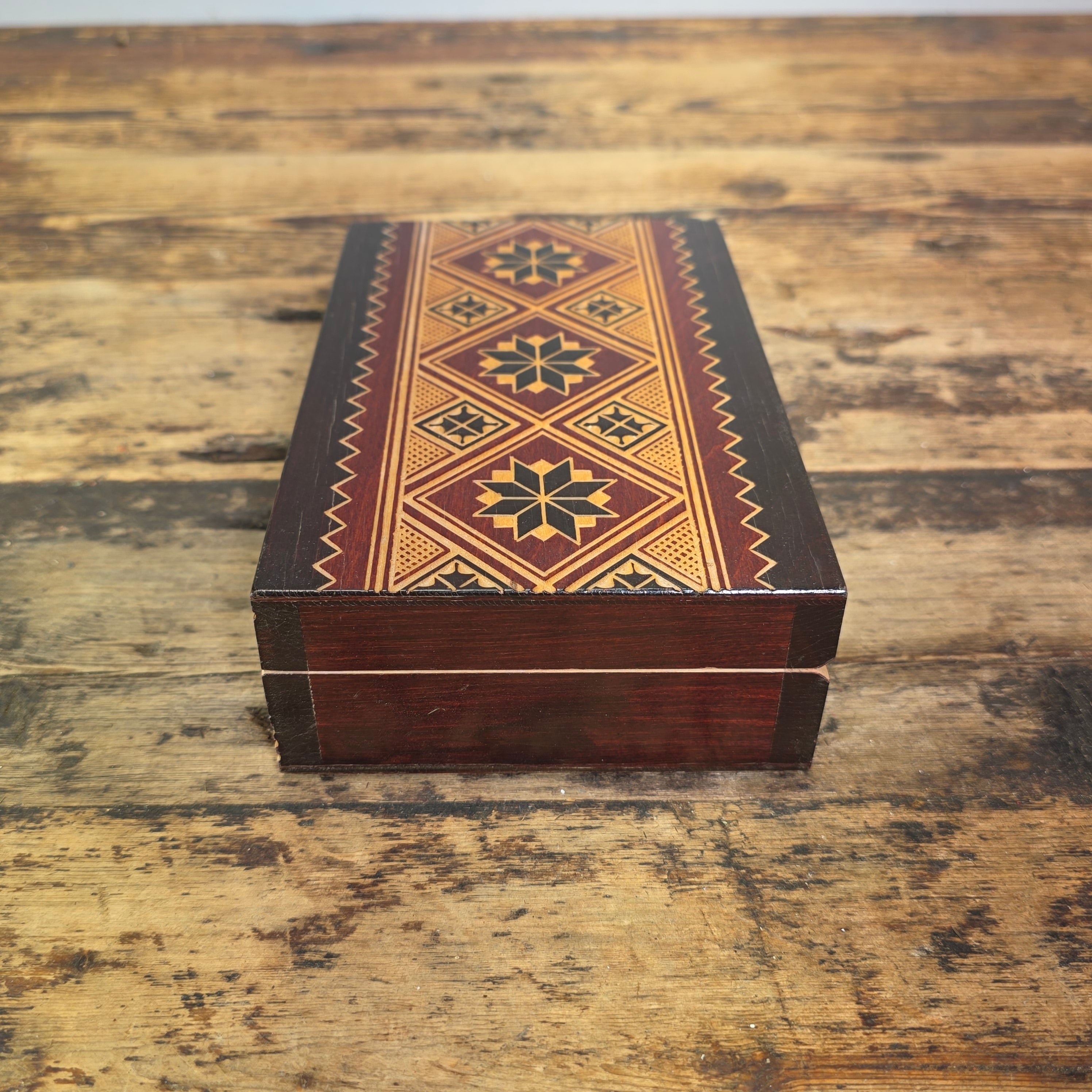 Vintage Wood Jewelry Box Chip Carved Keepsake Trinket Inlay Geometric Folk Art