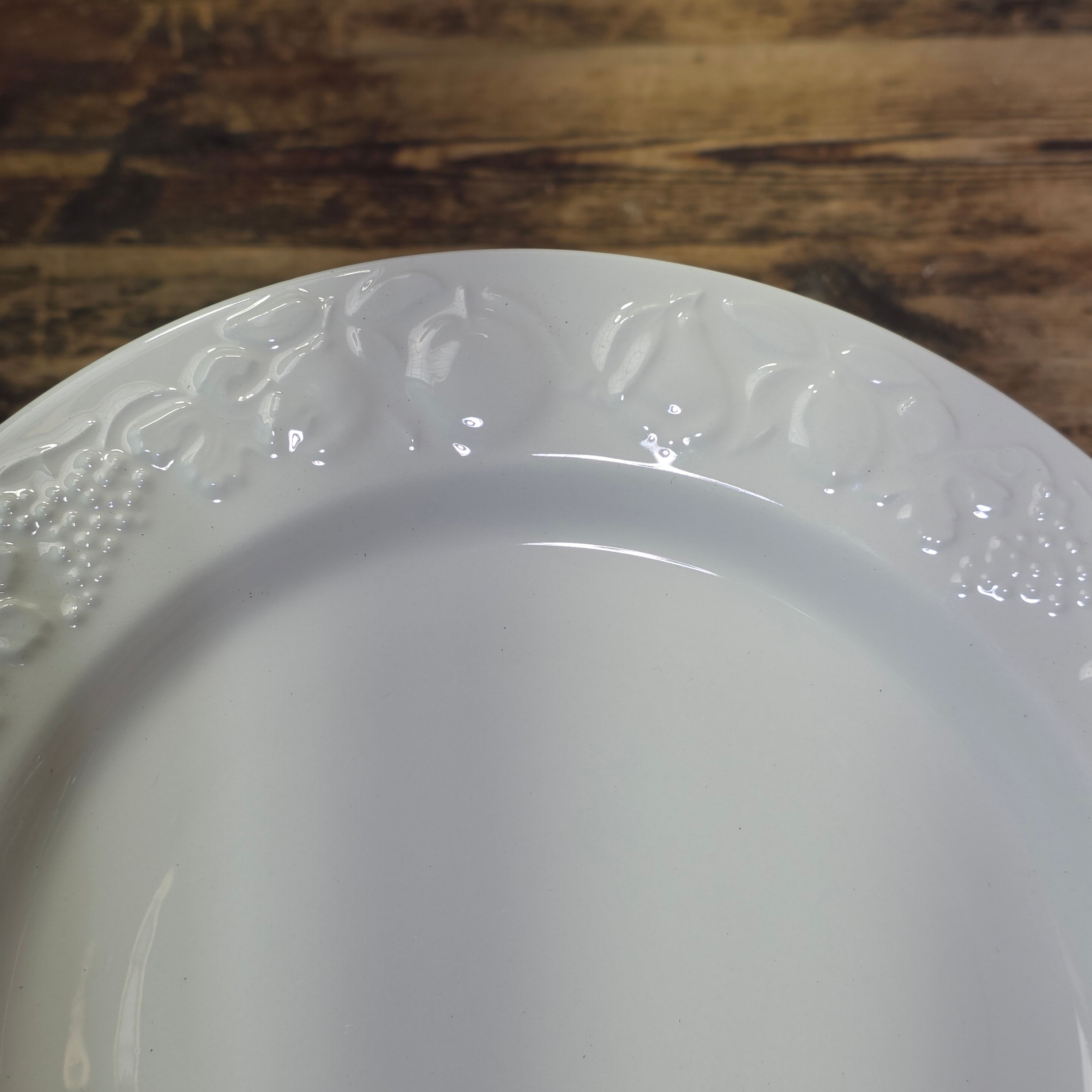 Vintage Franco Giorgi Quadrifoglio Italy Embossed Fruit Handle Serving Plate