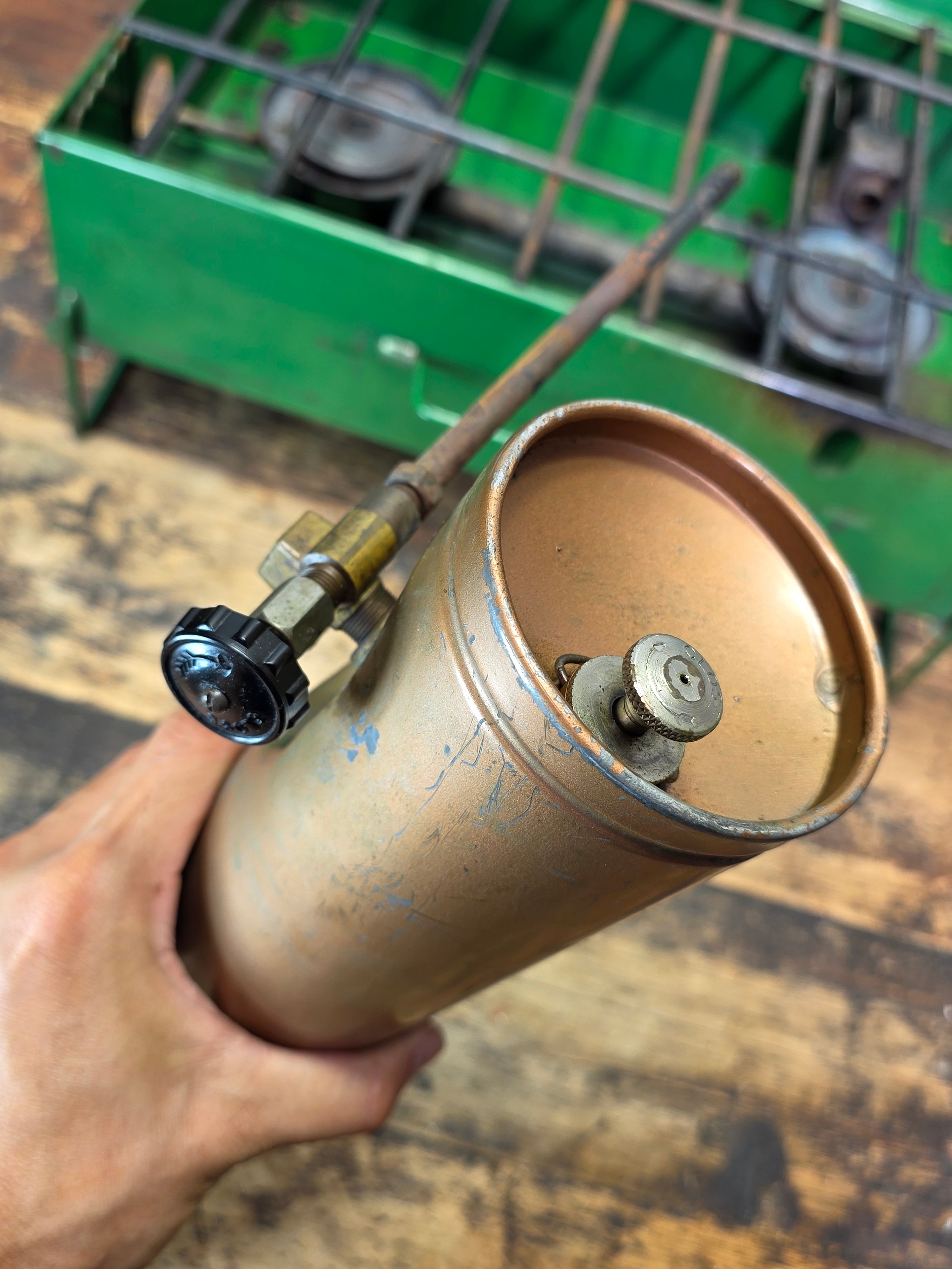 Vintage Coleman 425 Two Burner Camp Stove Gold Tank Green Case AS-IS