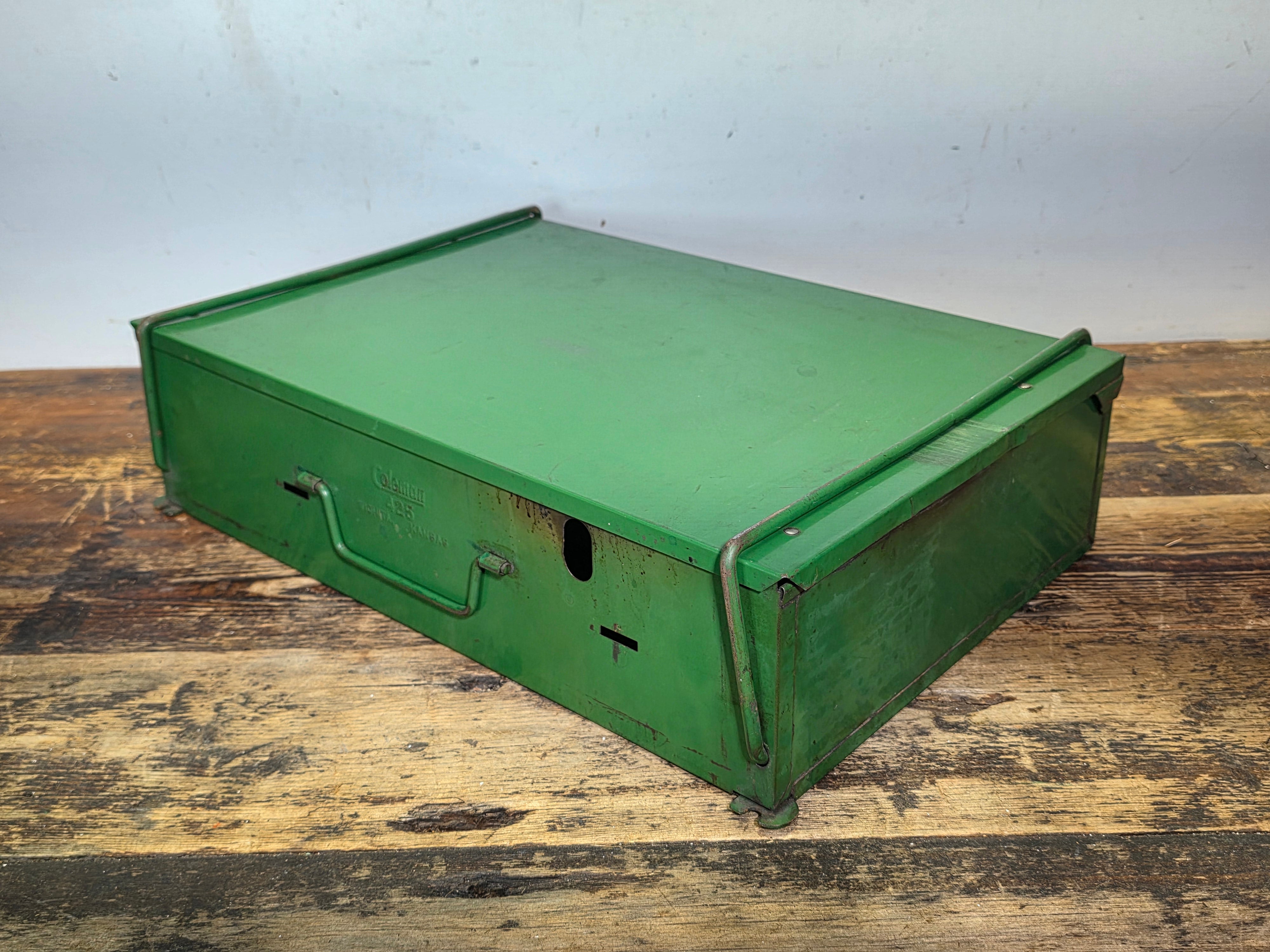 Vintage Coleman 425 Two Burner Camp Stove Gold Tank Green Case AS-IS