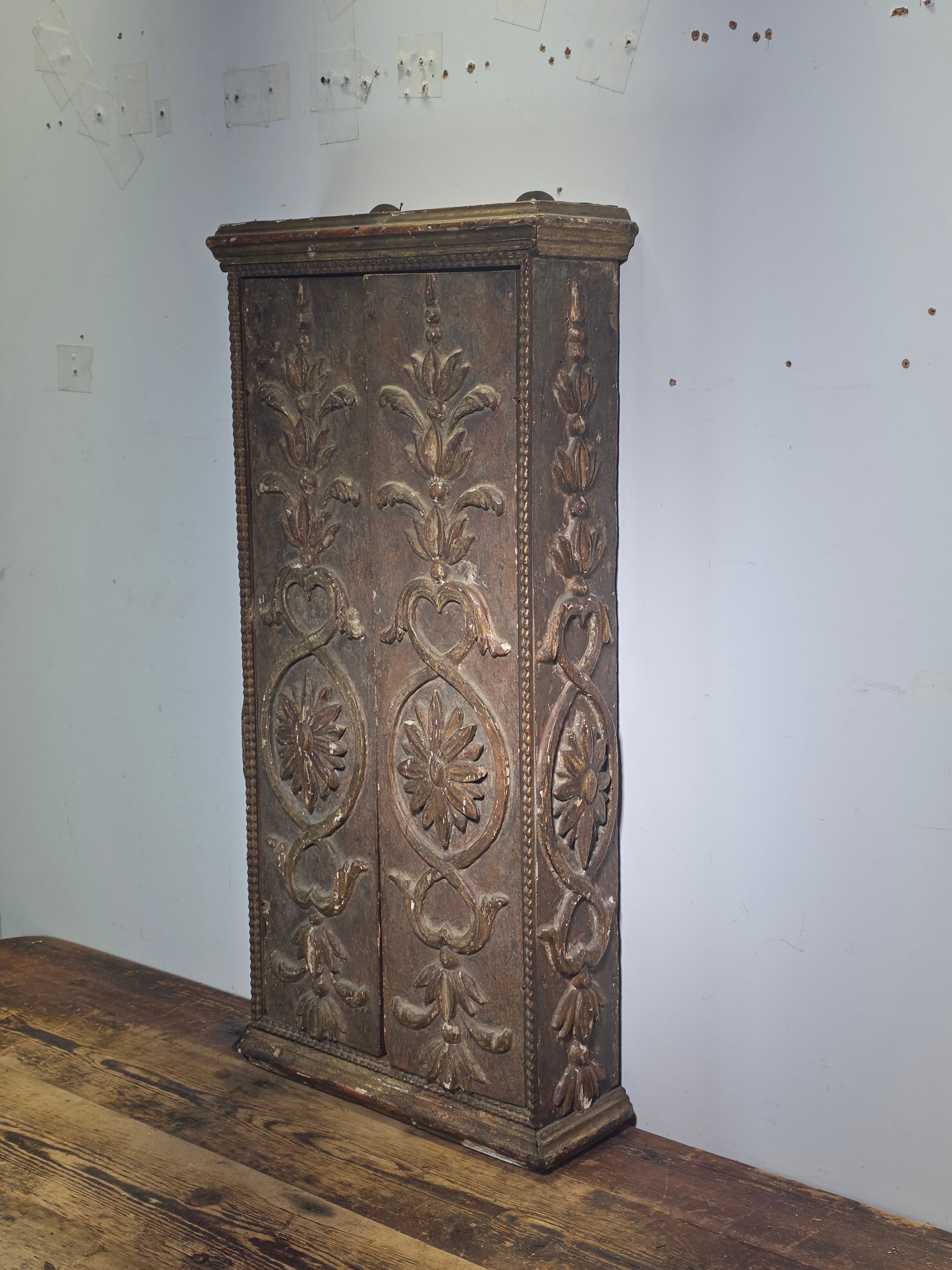 Tabernacle Church Cabinet 1700s Italian Spanish Baroque Carved Wood Wall Gilt
