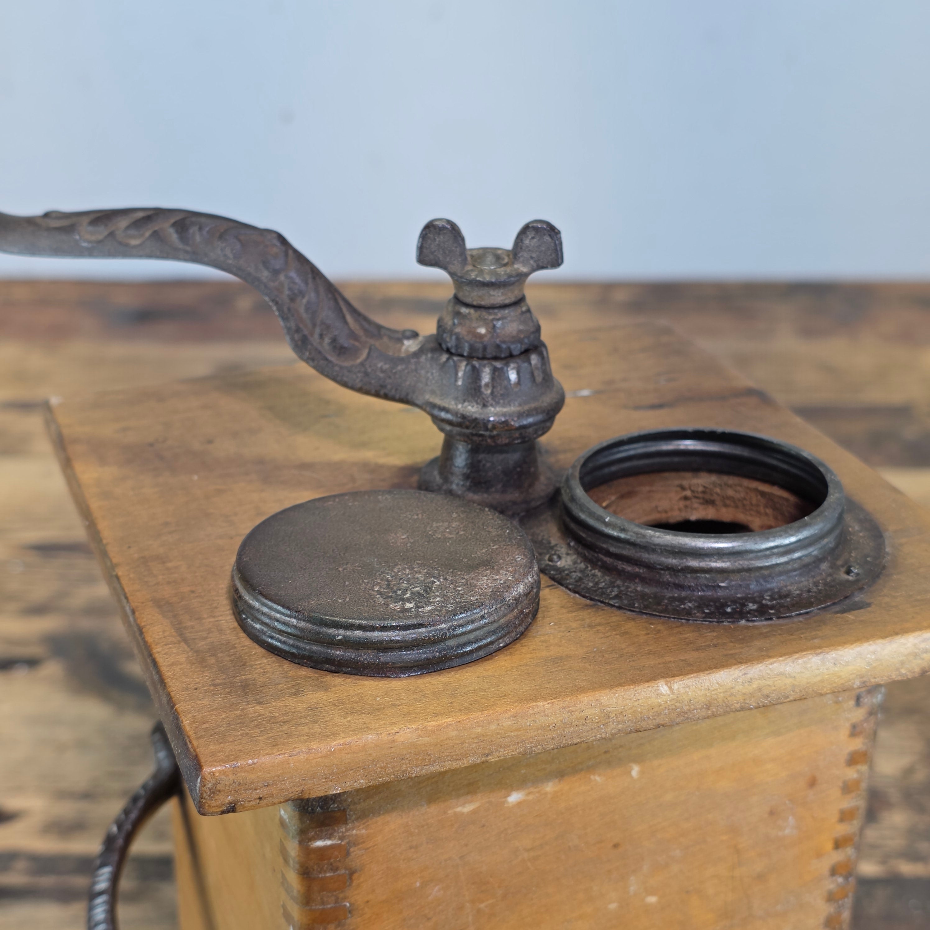 Antique Coffee Grinder Assist Handle Wood Box Cast Iron Hand Crank Ornate 1900s