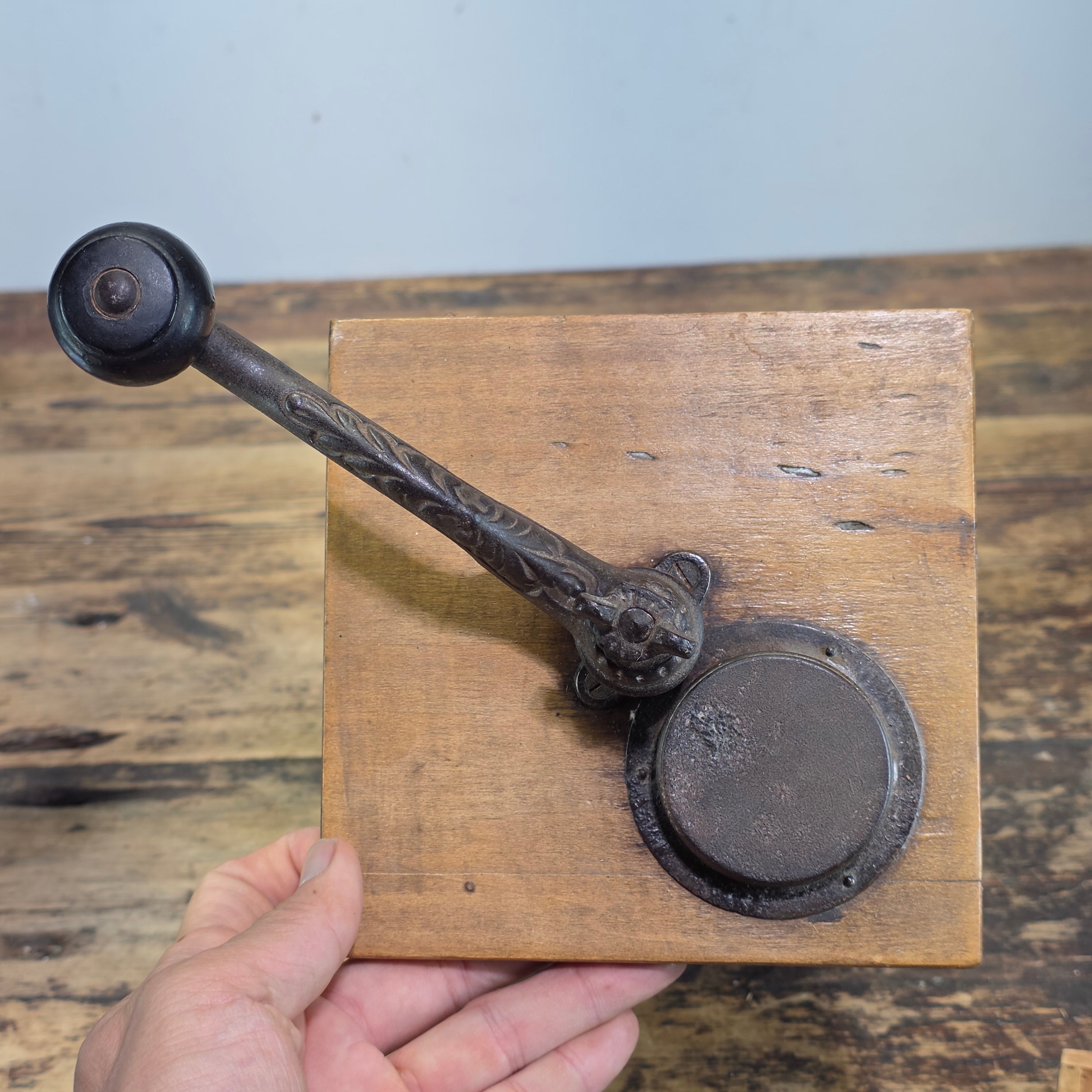 Antique Coffee Grinder Assist Handle Wood Box Cast Iron Hand Crank Ornate 1900s