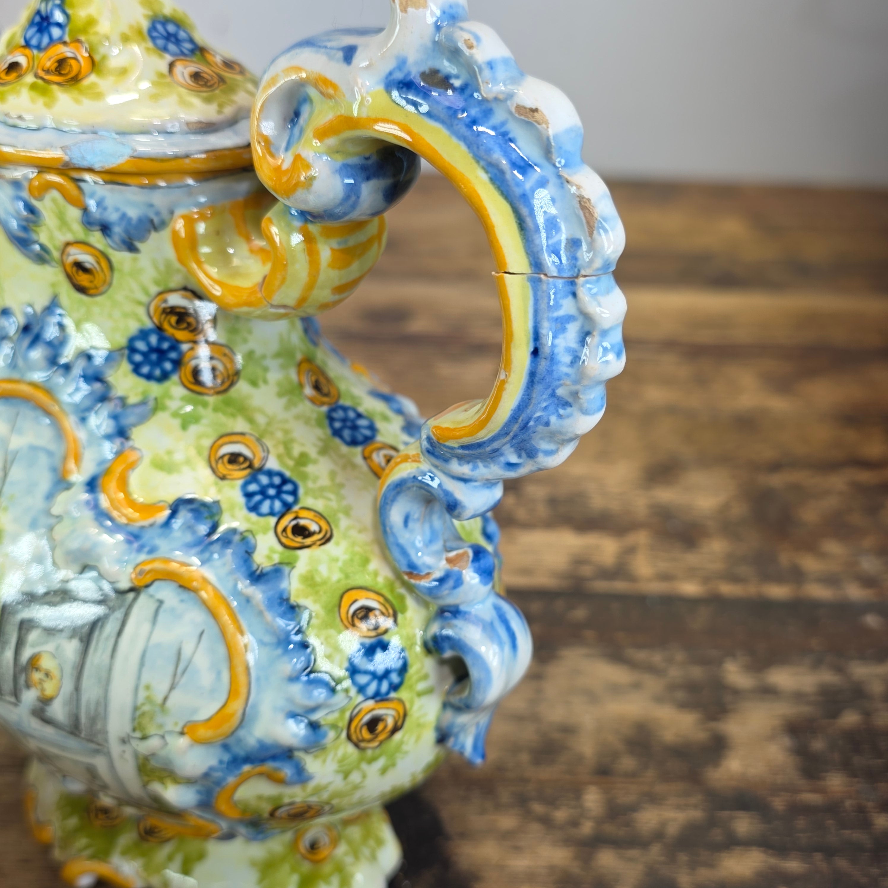 Vintage Italian Majolica Lidded Urn Vase Hand Painted Istoriato Pot Handle M (Damage)