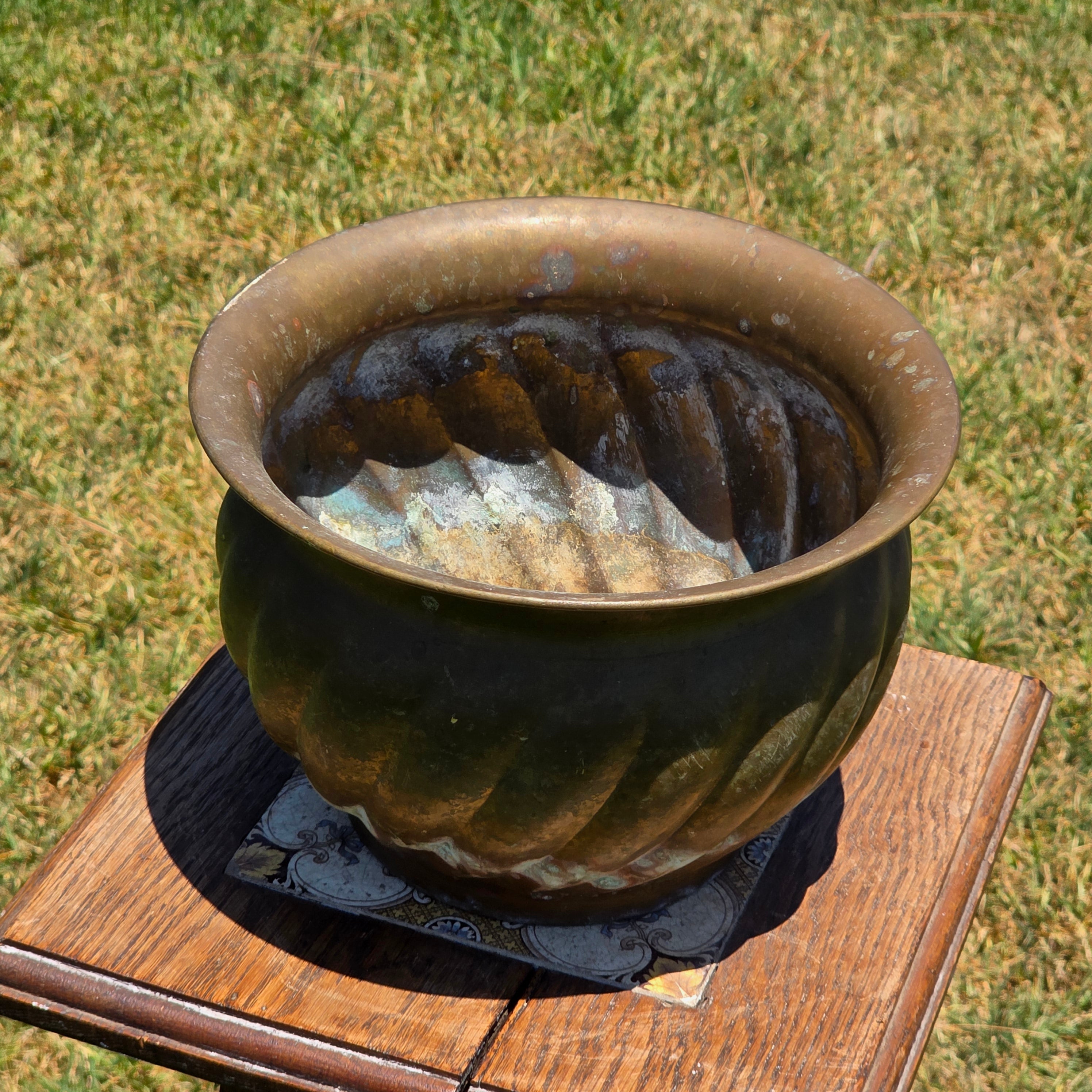 Vintage Brass Planter Pot Swirl Fluted Jardiniere Verdigris Patina 9" Boho