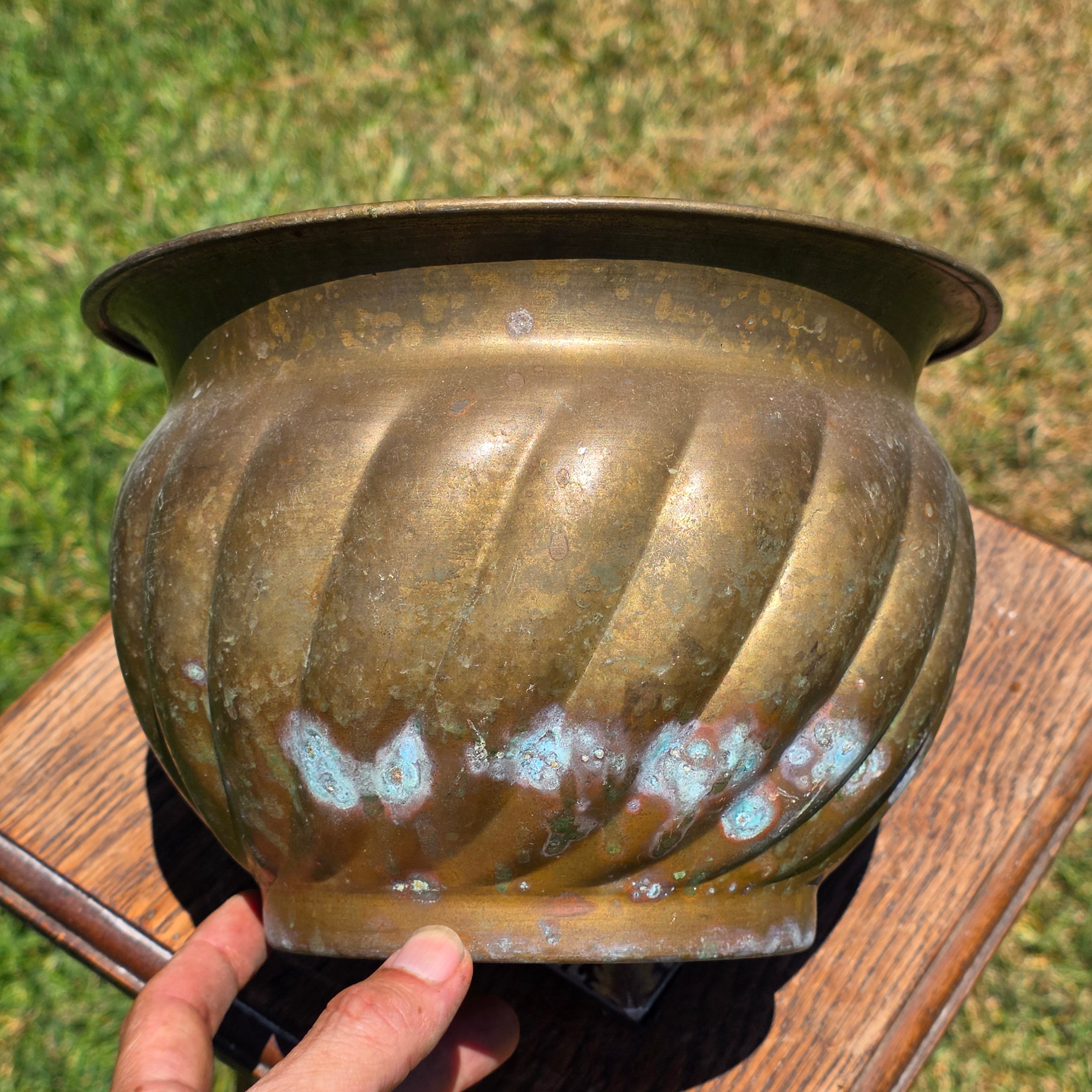 Vintage Brass Planter Pot Swirl Fluted Jardiniere Verdigris Patina 9" Boho