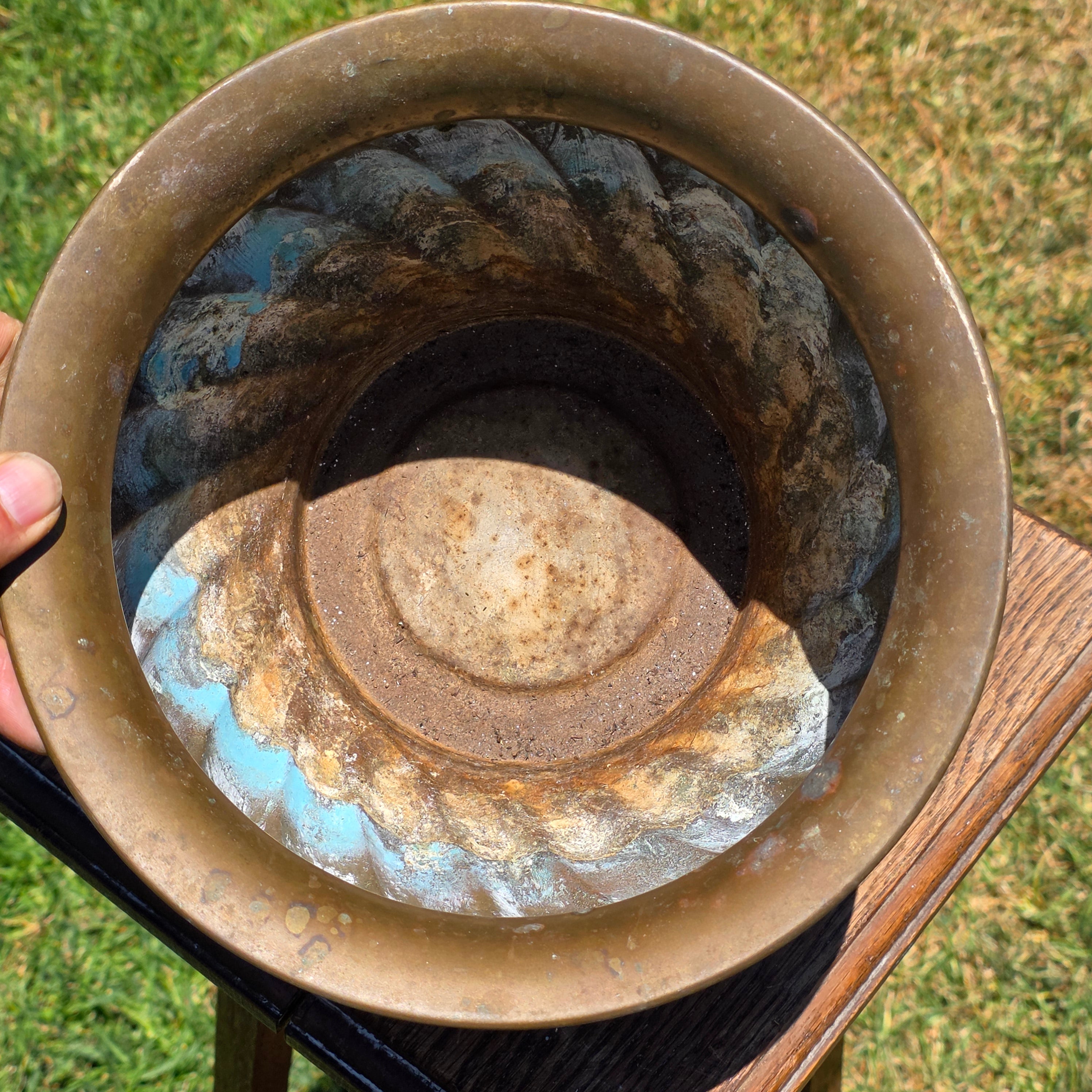 Vintage Brass Planter Pot Swirl Fluted Jardiniere Verdigris Patina 9" Boho