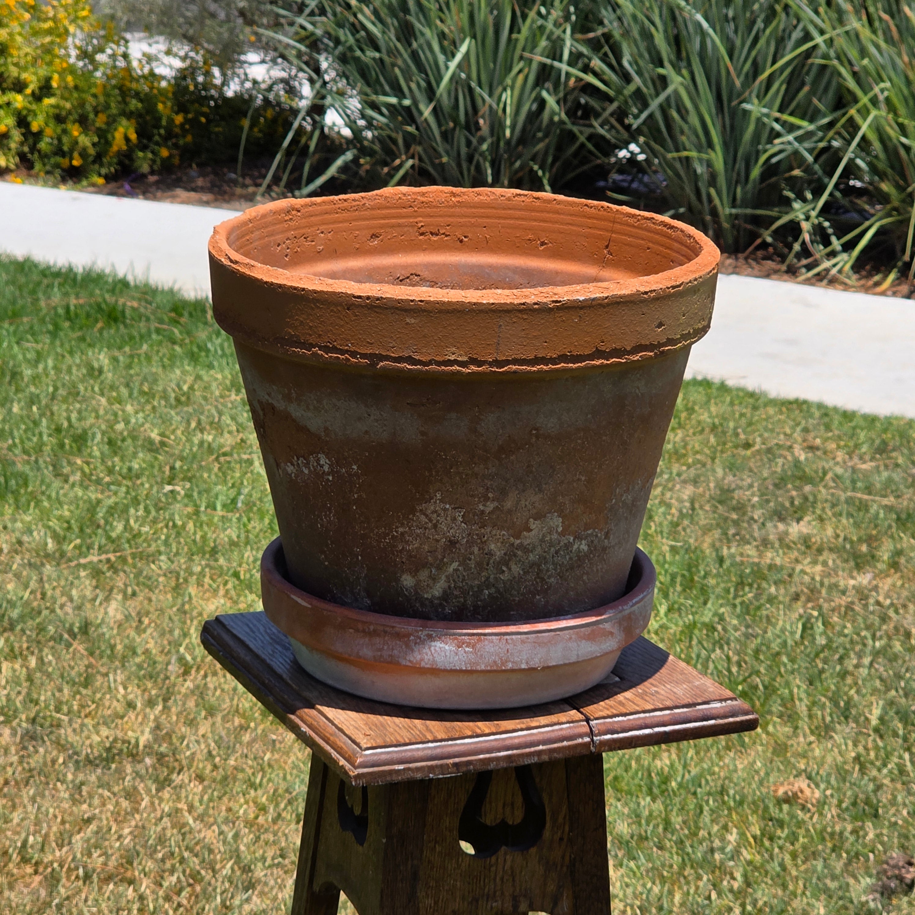 Share Vintage Italian Terracotta Planter Pot Saucer Large EV31 Rustic Shabby Chic