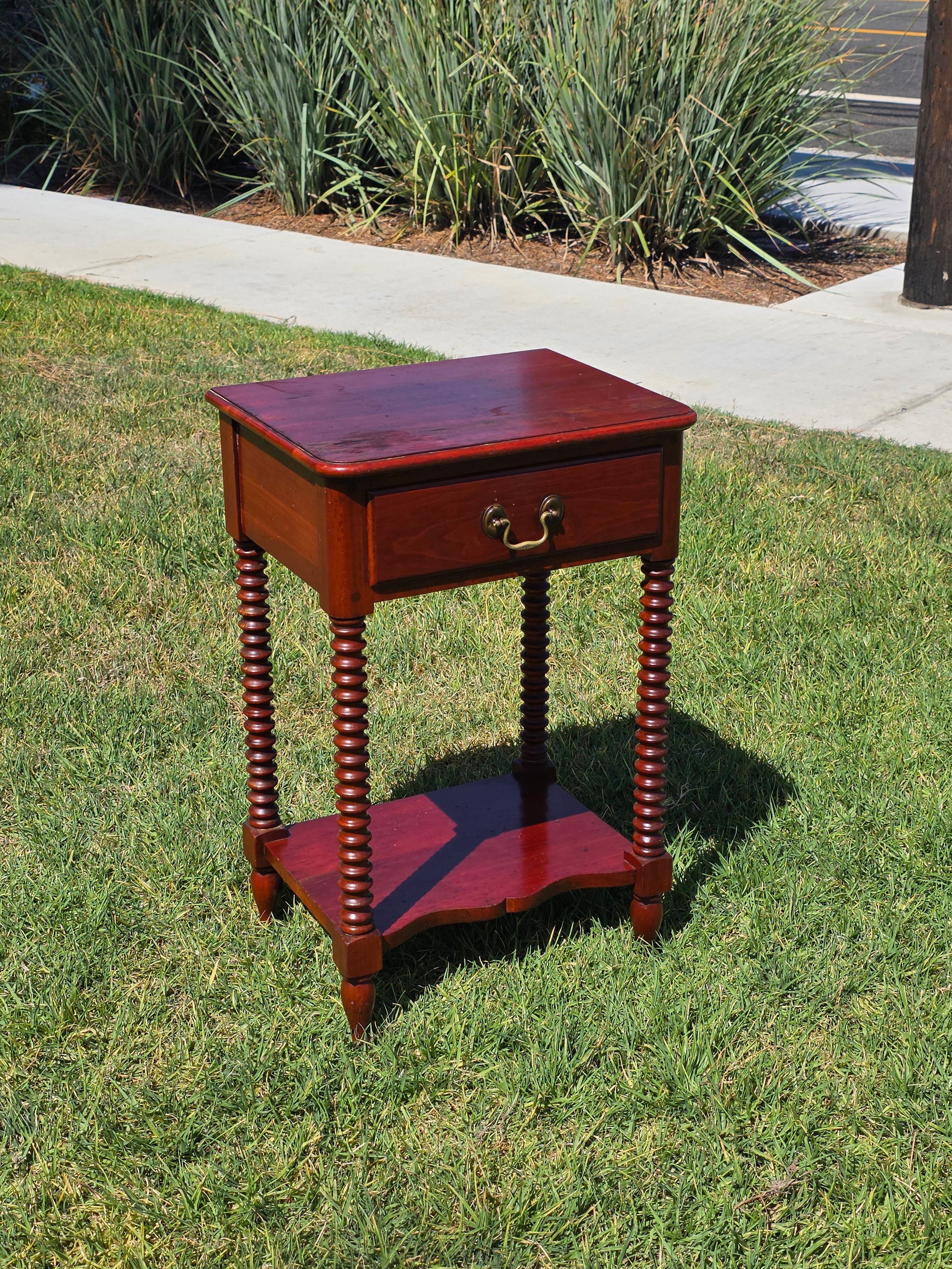 Vintage Pennsylvania House Bobbin Leg Nightstand End Table Colonial Solid Wood
