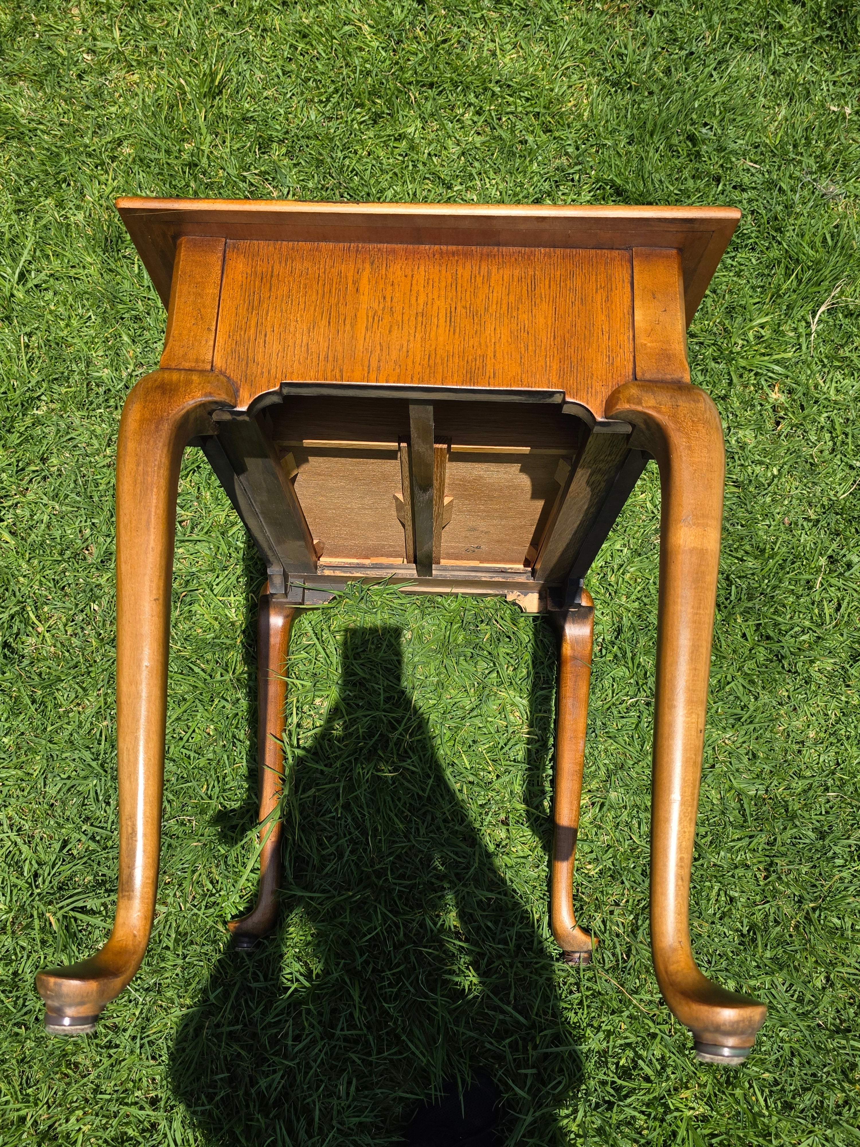 Local Pickup/ Pair Vintage Hekman Queen Anne End Side Tables Burl Wood Walnut Cabriole Legs