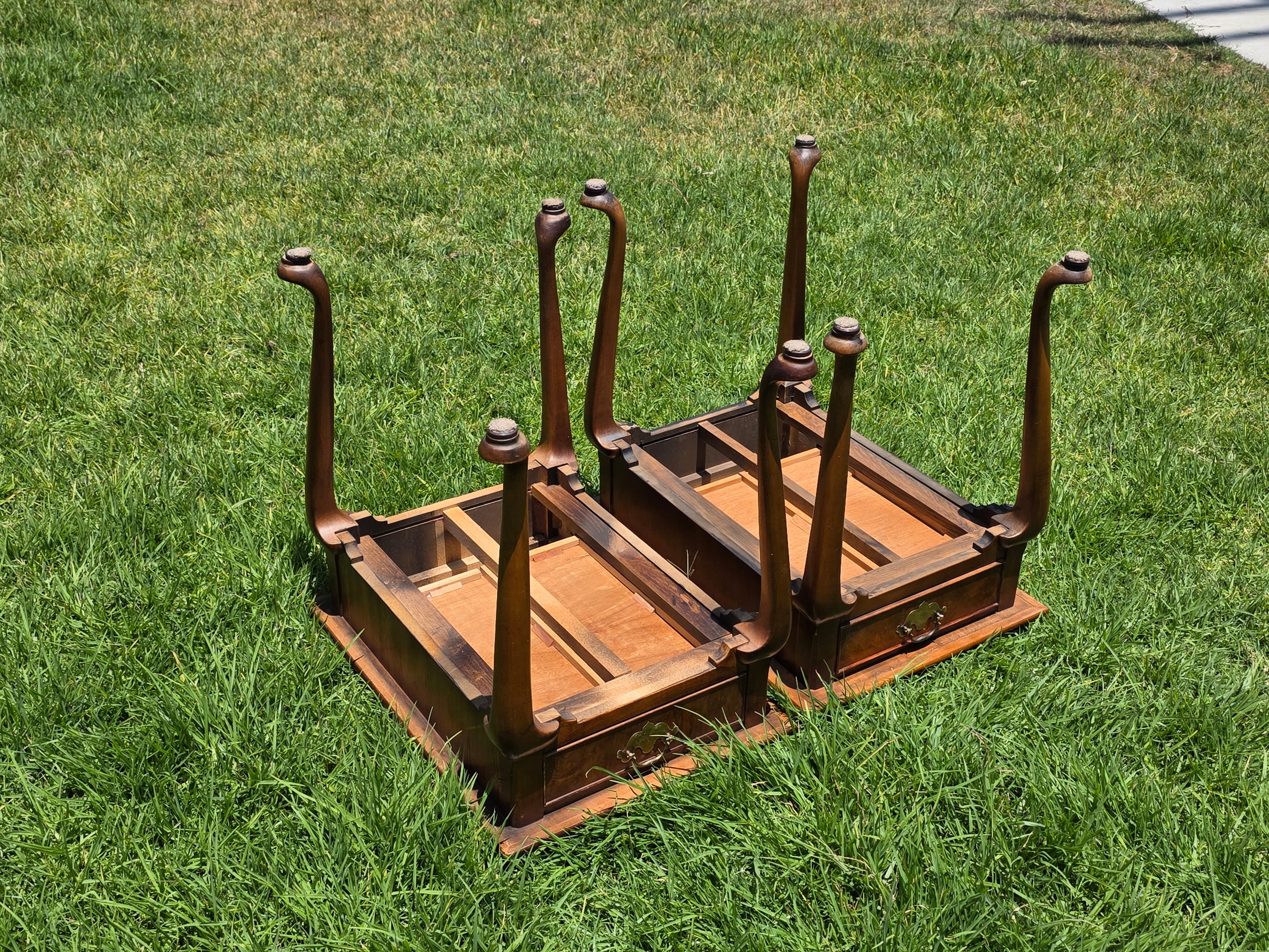 Local Pickup/ Pair Vintage Hekman Queen Anne End Side Tables Burl Wood Walnut Cabriole Legs