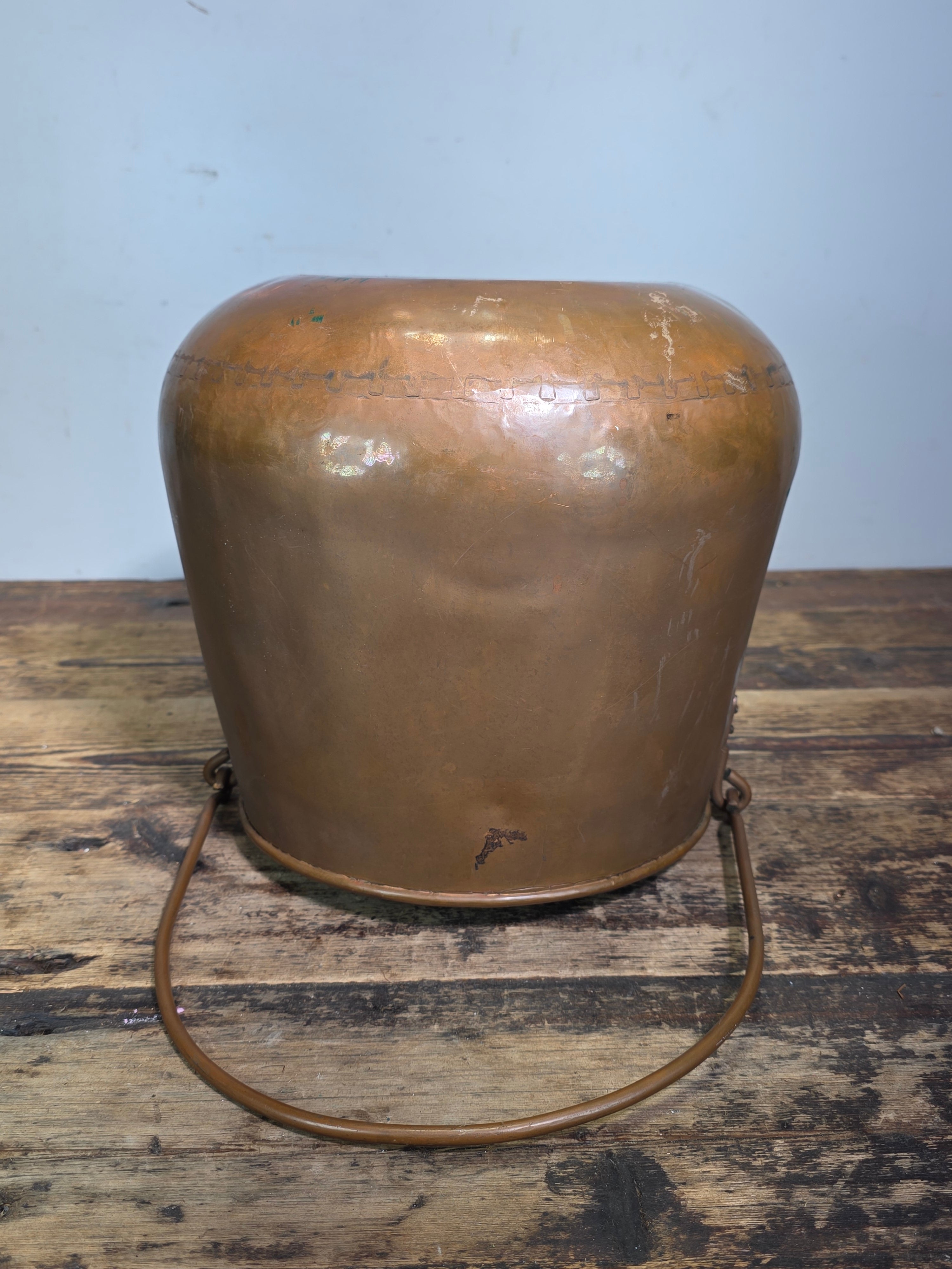 Vtg Holland Copper Cauldron Pot Large Fireplace Coal Bucket Planter Bail Handle