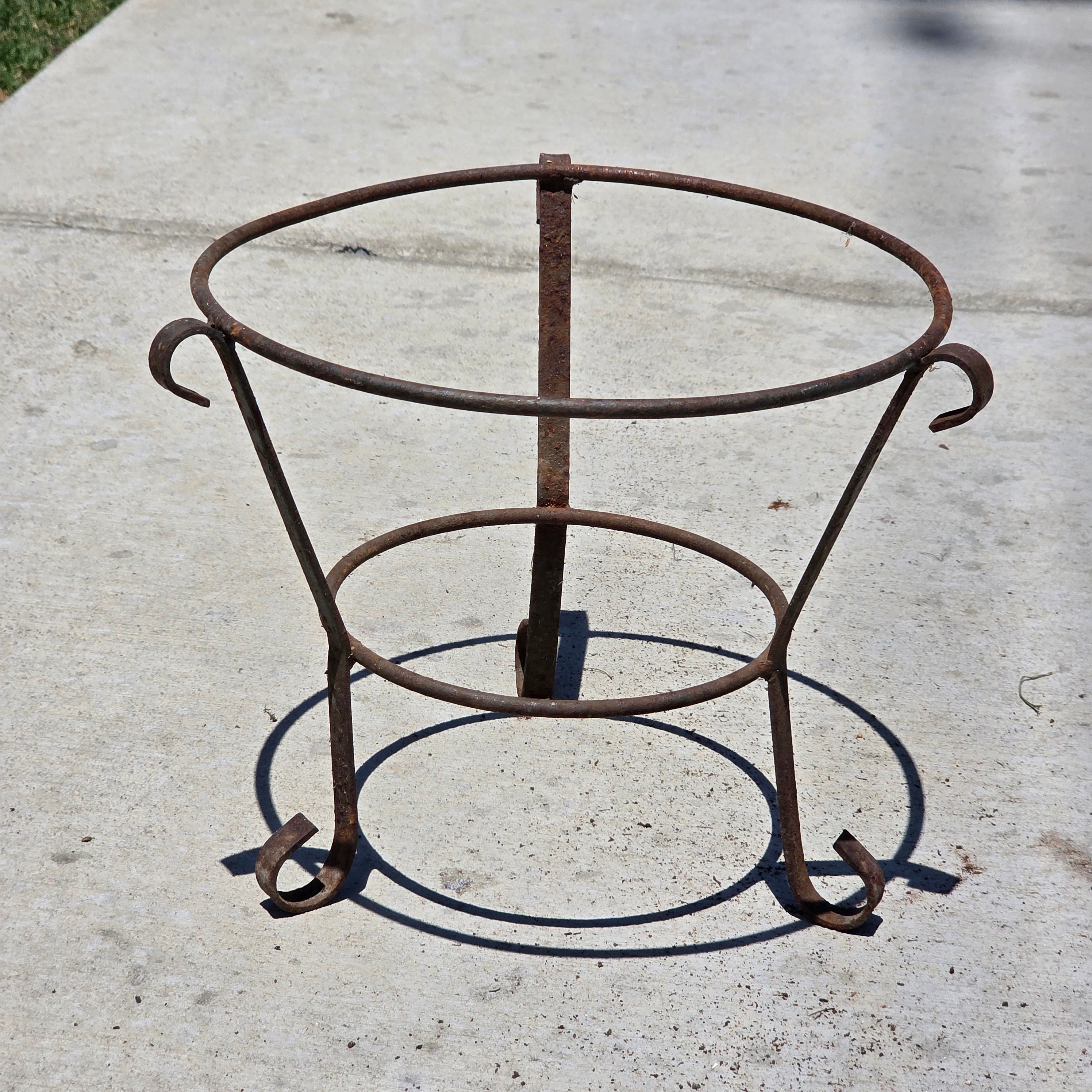 Vintage Wrought Iron Plant Stand Metal Pot Holder Rack Rustic Garden Patio 12"